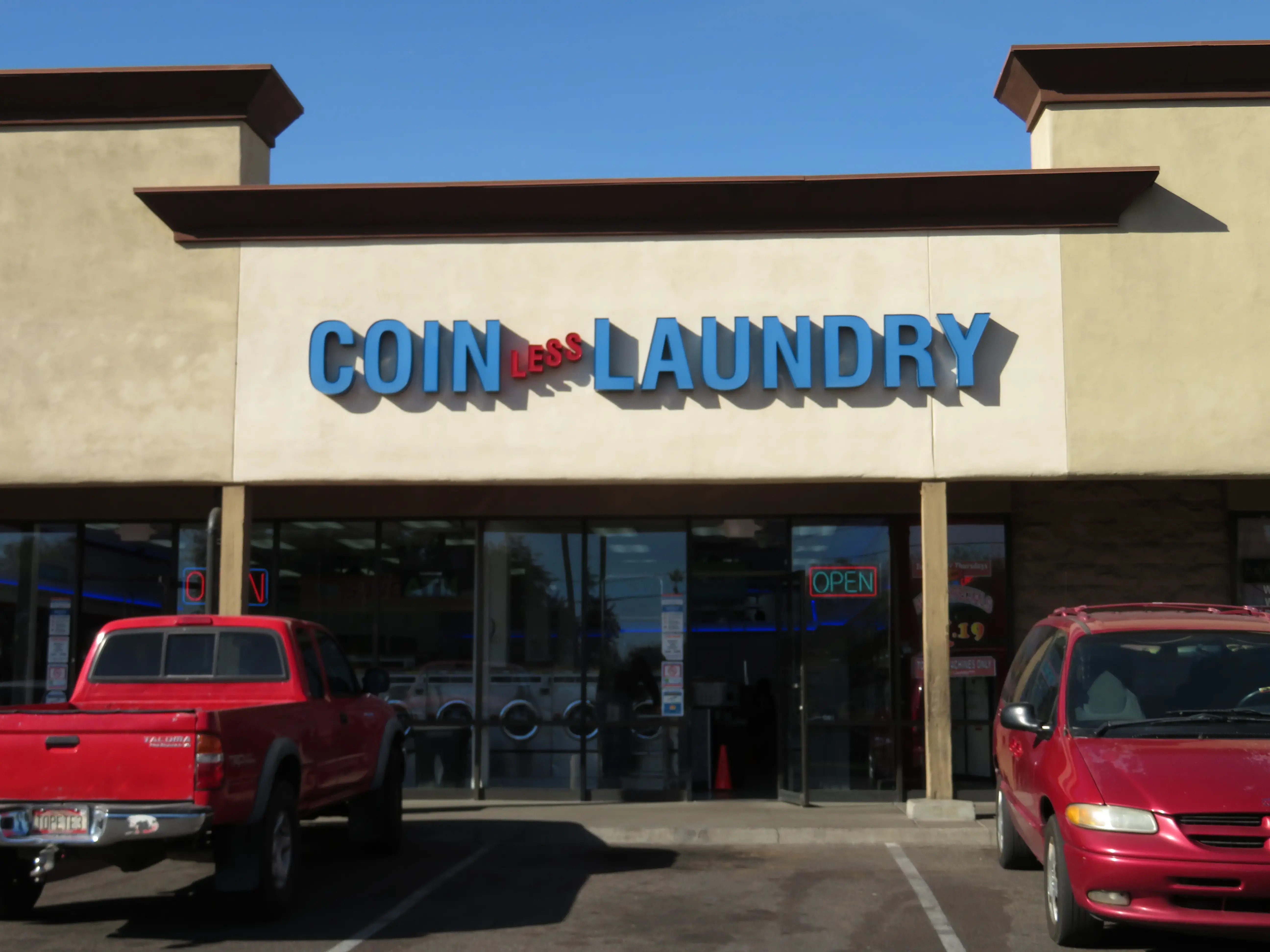 COIN Less LAUNDRY thumbnail 4