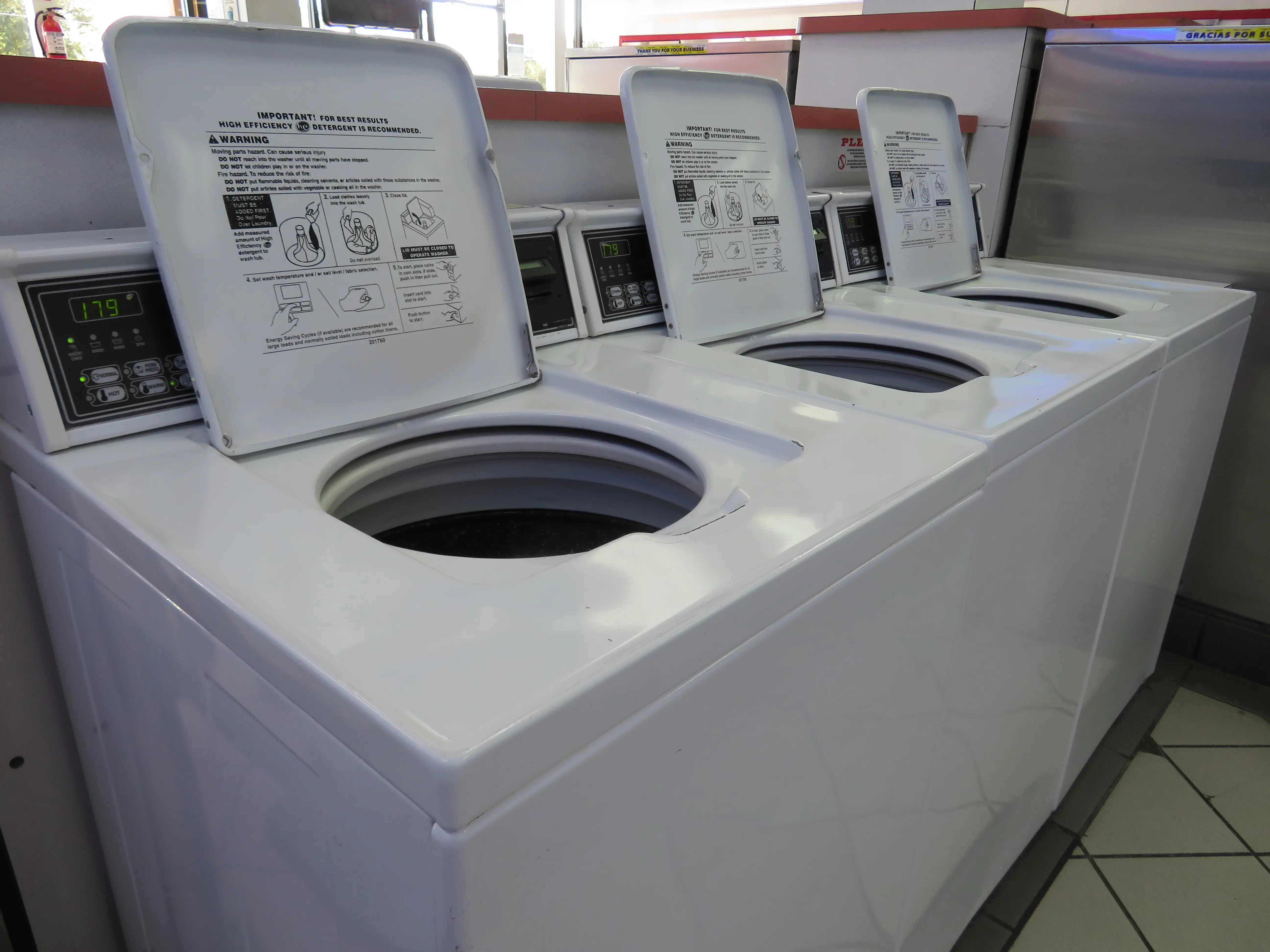 COIN Less LAUNDRY thumbnail 3