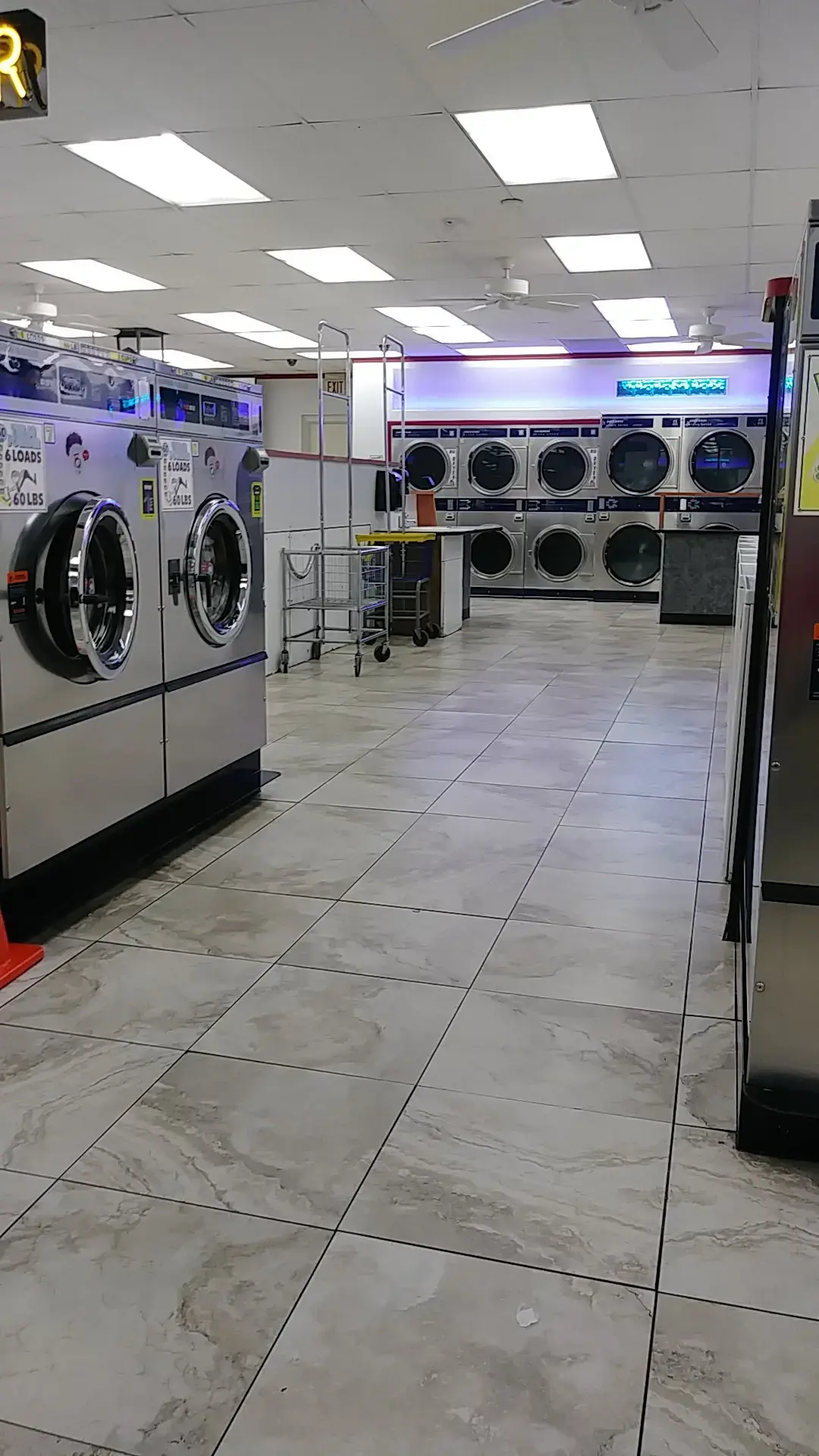 COIN Less LAUNDRY thumbnail 17