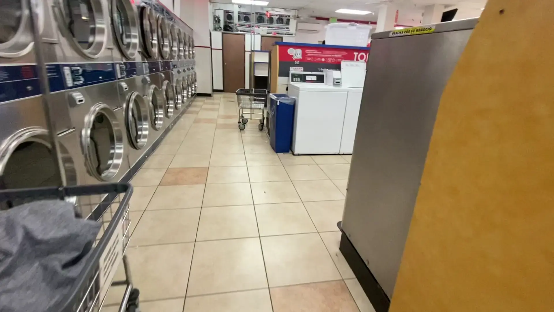 COIN Less LAUNDRY thumbnail 8