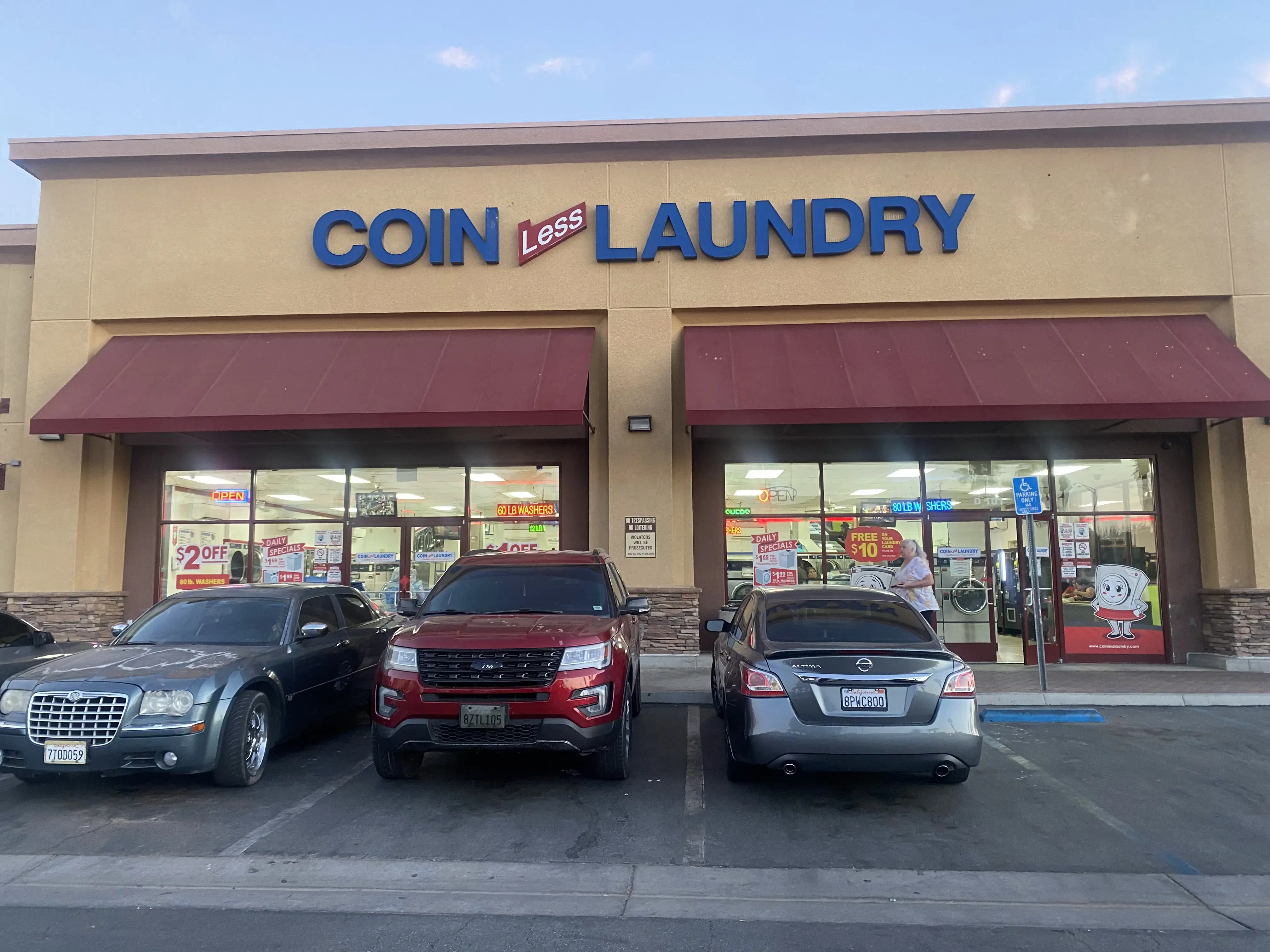 COIN Less LAUNDRY - Image 3