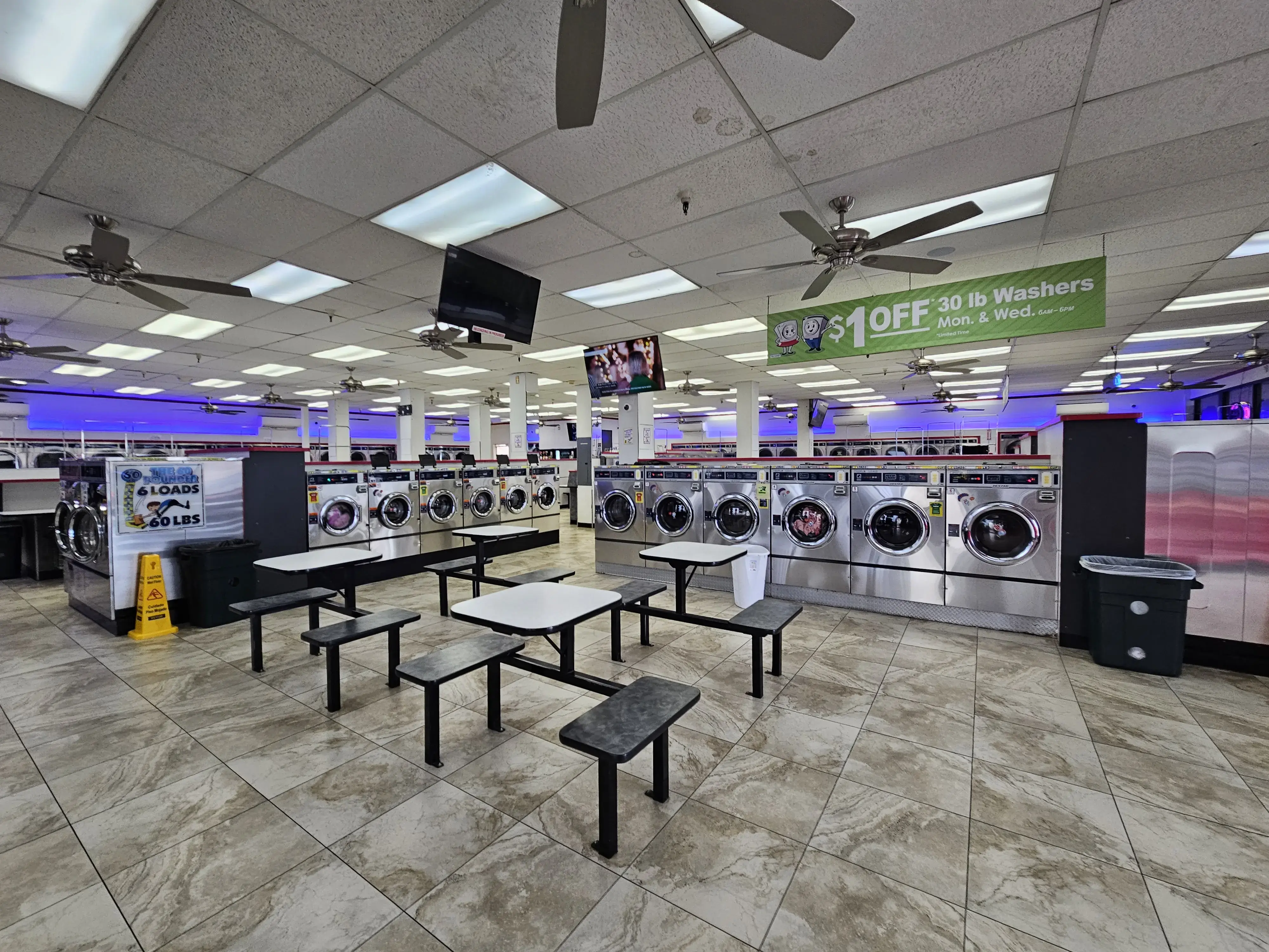 COIN Less LAUNDRY - Image 2