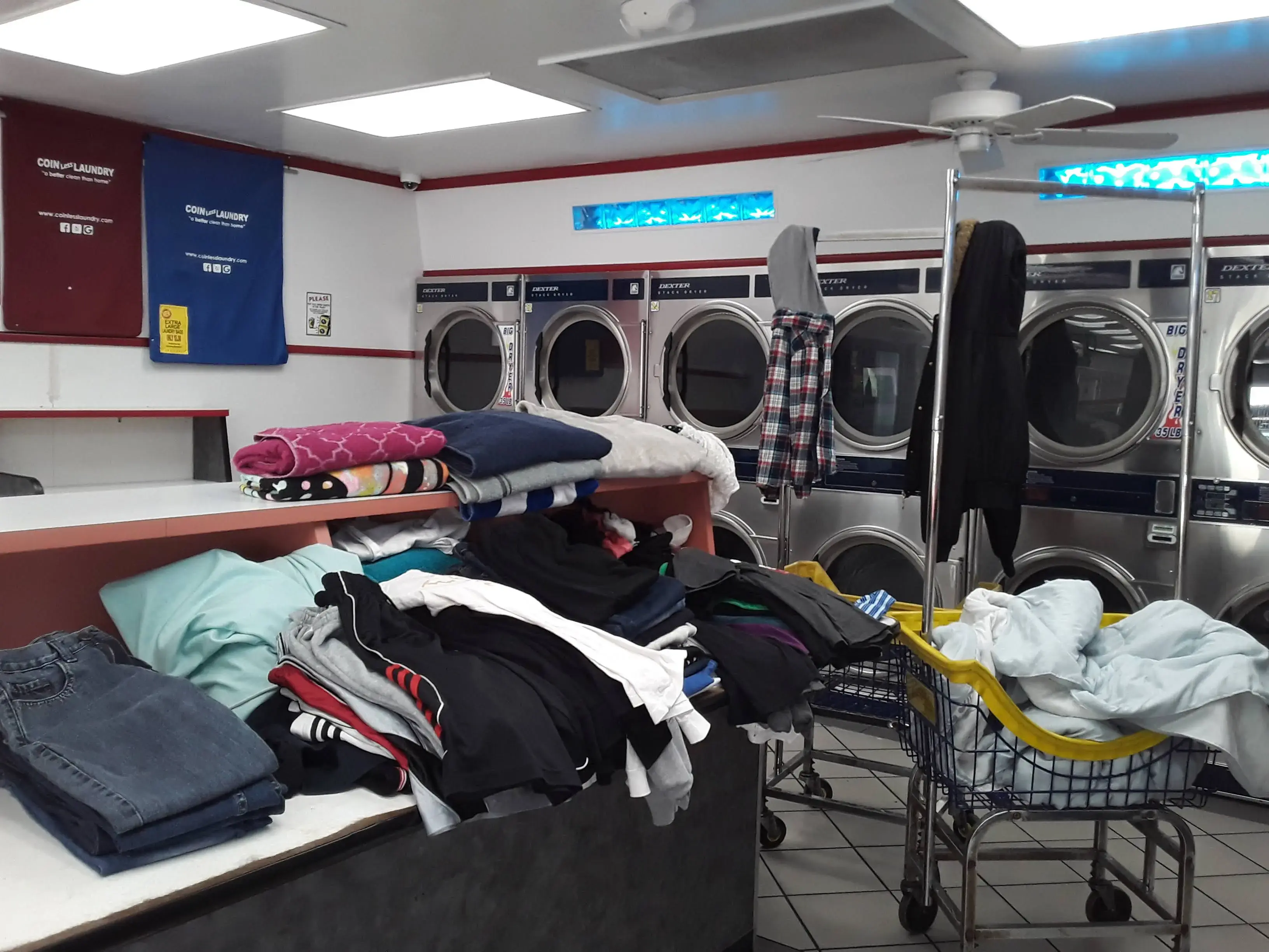 COIN Less LAUNDRY - Image 3
