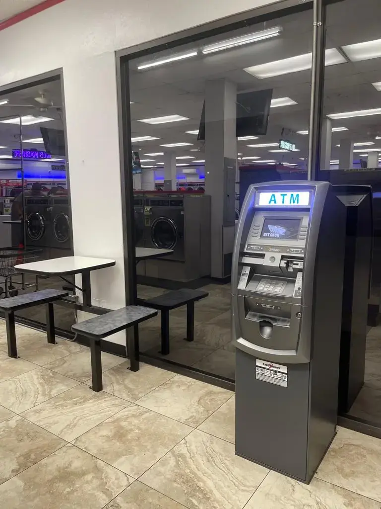 COIN Less LAUNDRY thumbnail 10