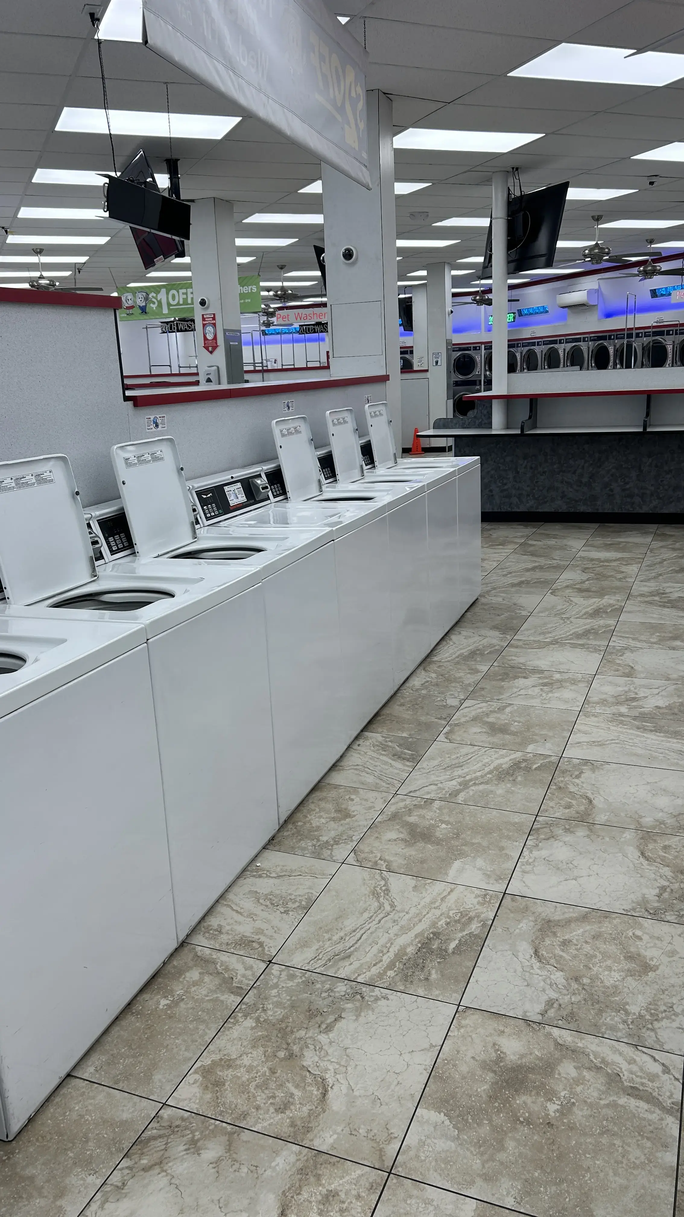 COIN Less LAUNDRY thumbnail 4