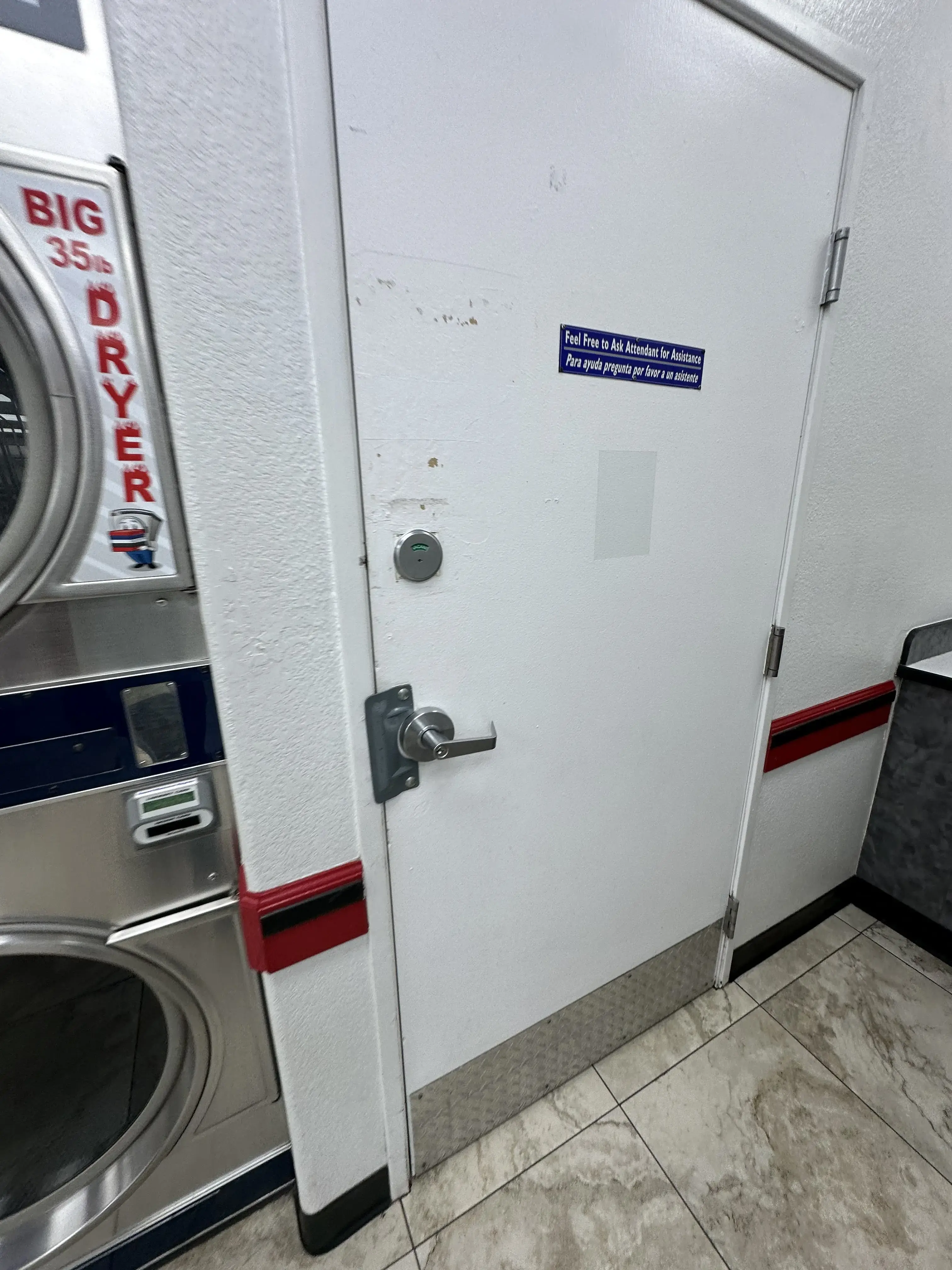 COIN Less LAUNDRY thumbnail 20