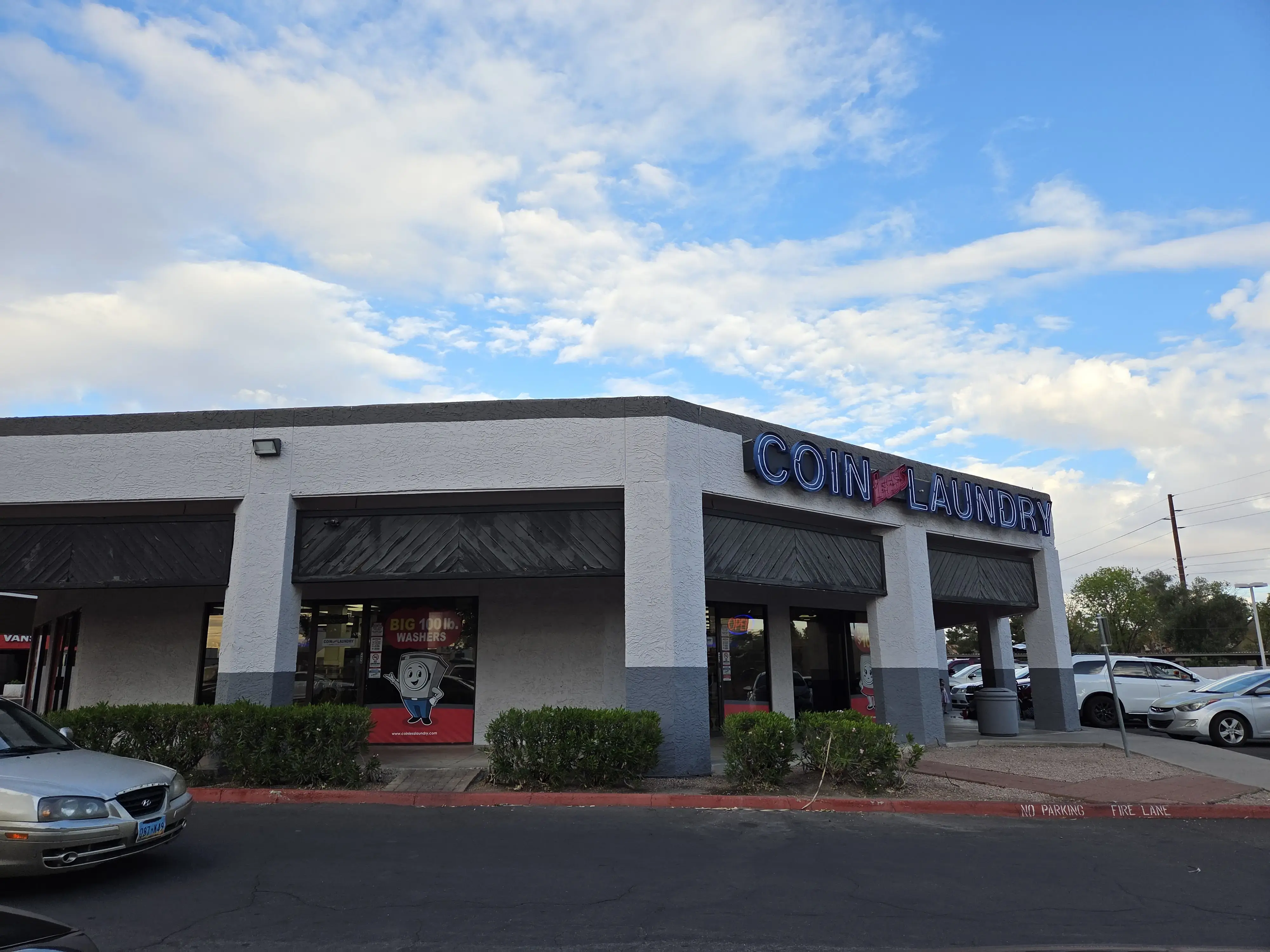 COIN Less LAUNDRY - Image 4