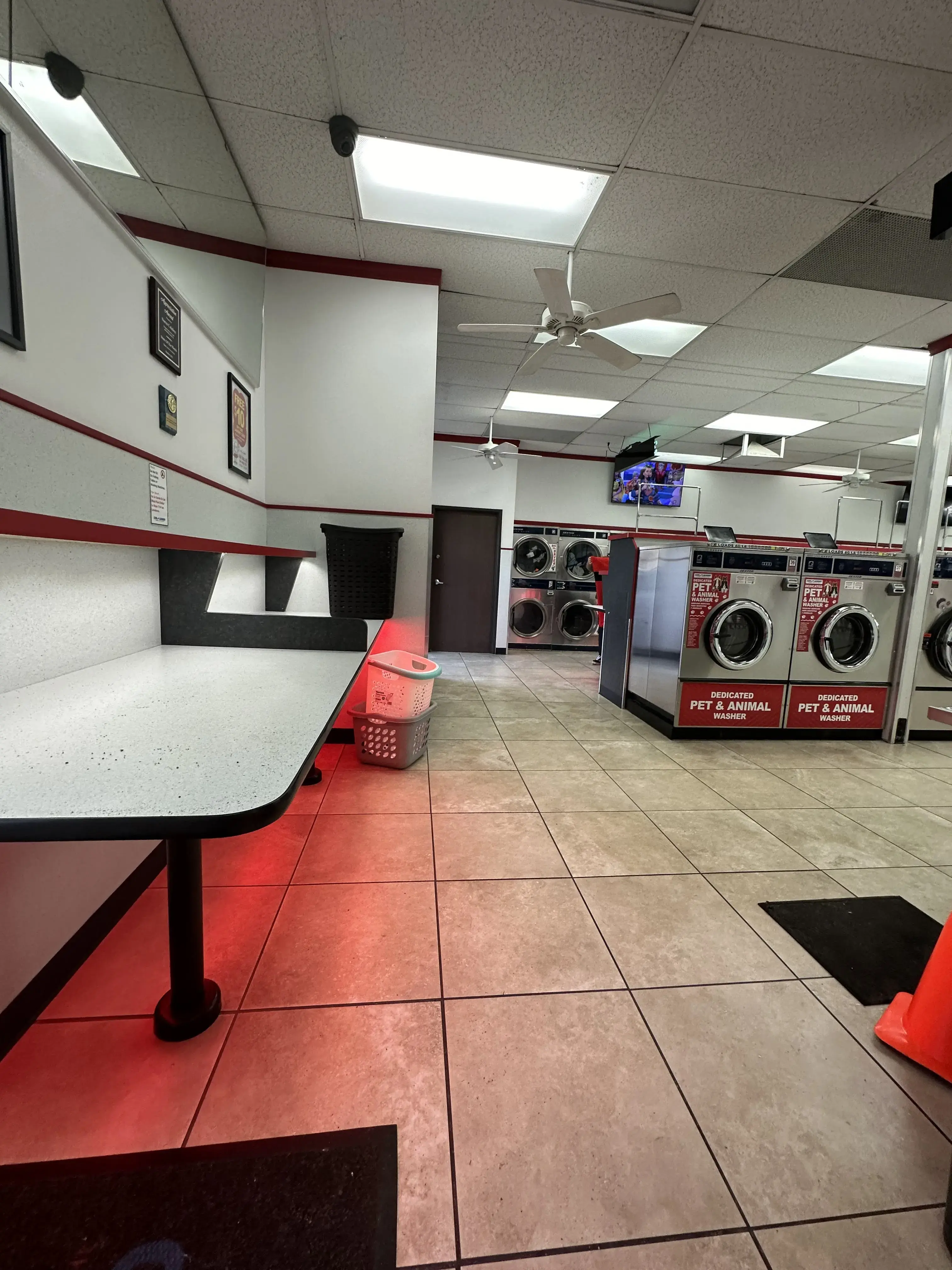 COIN Less LAUNDRY thumbnail 19