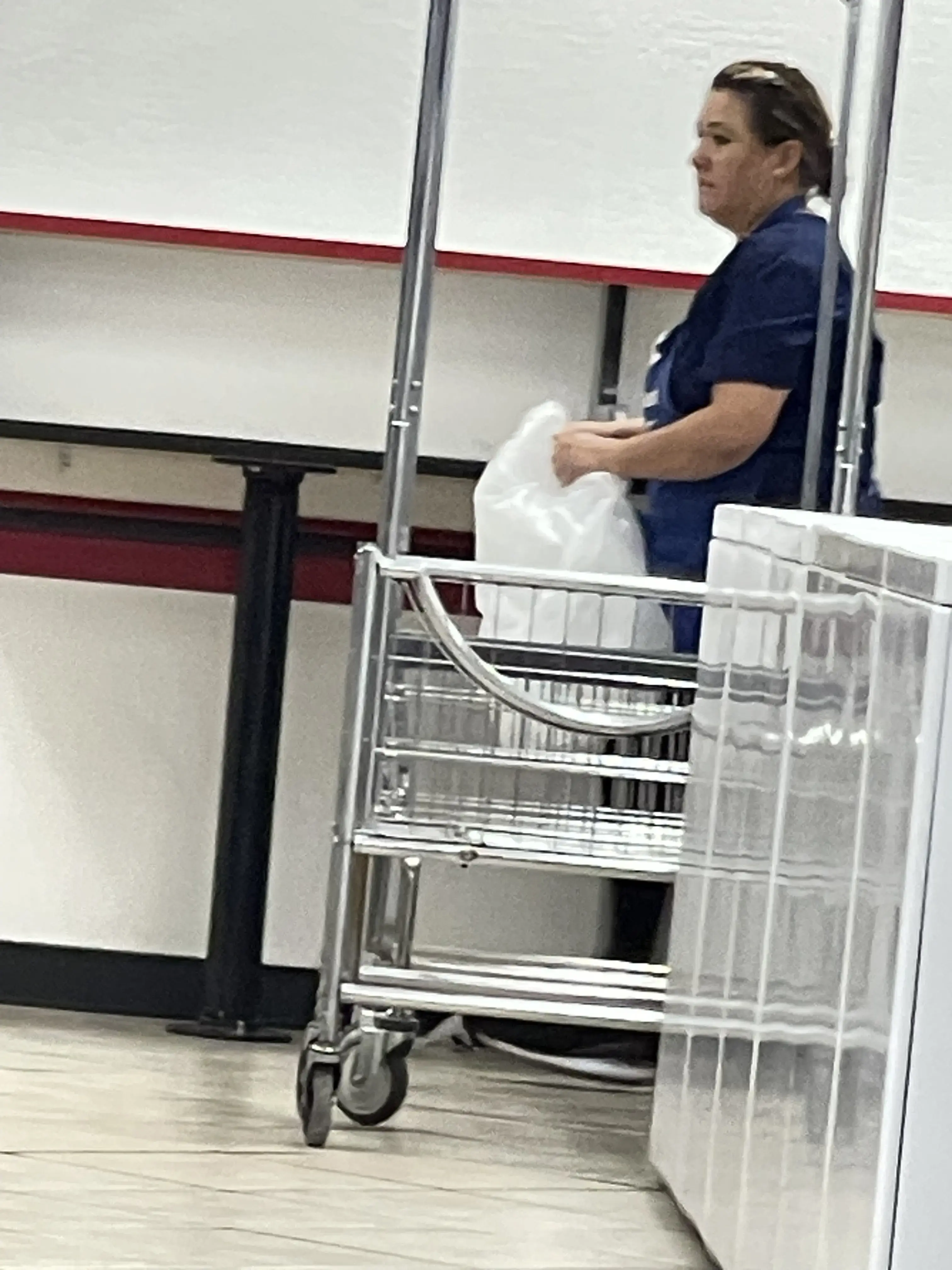 COIN Less LAUNDRY - Image 13