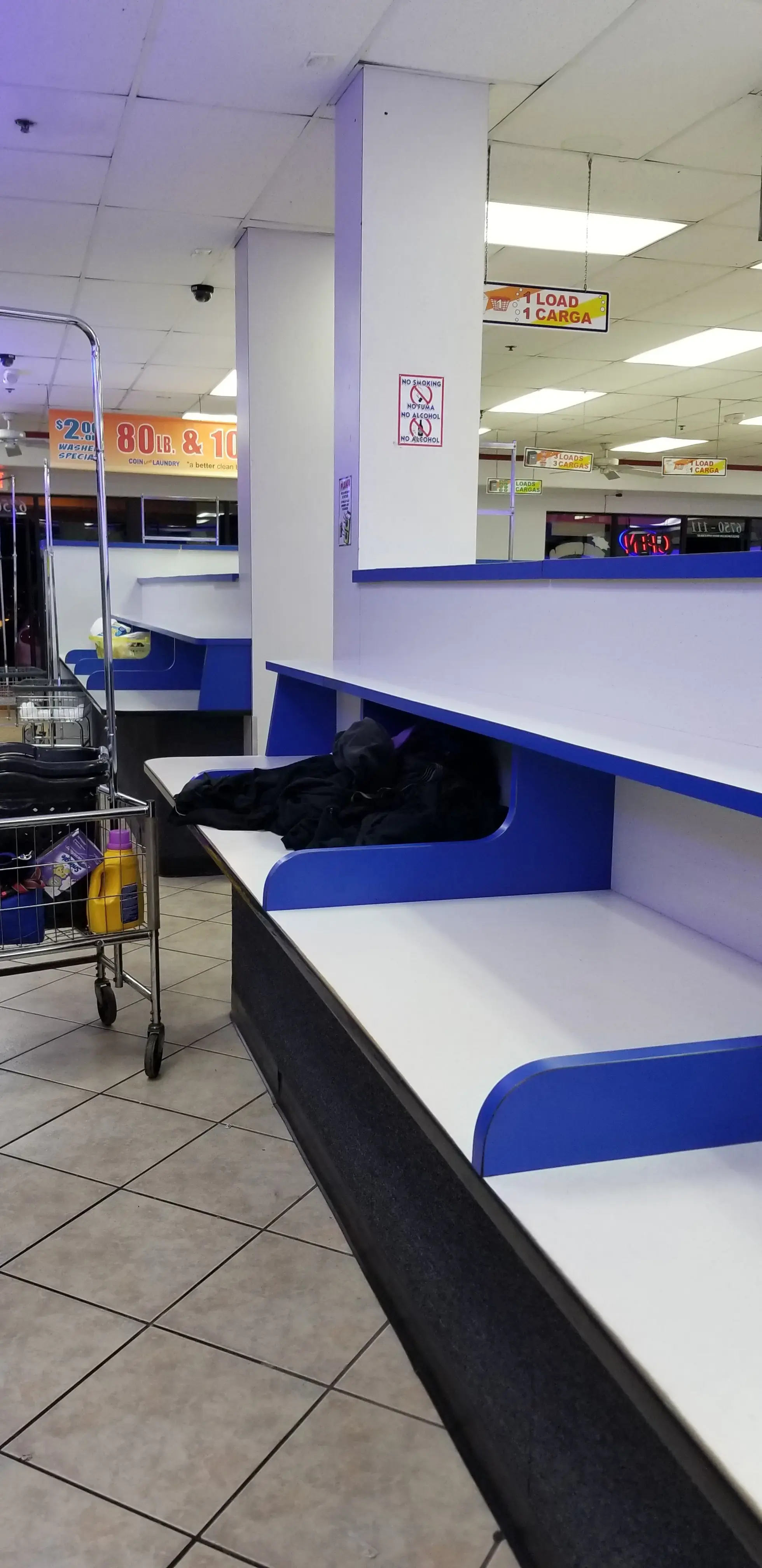 COIN Less LAUNDRY - Image 10