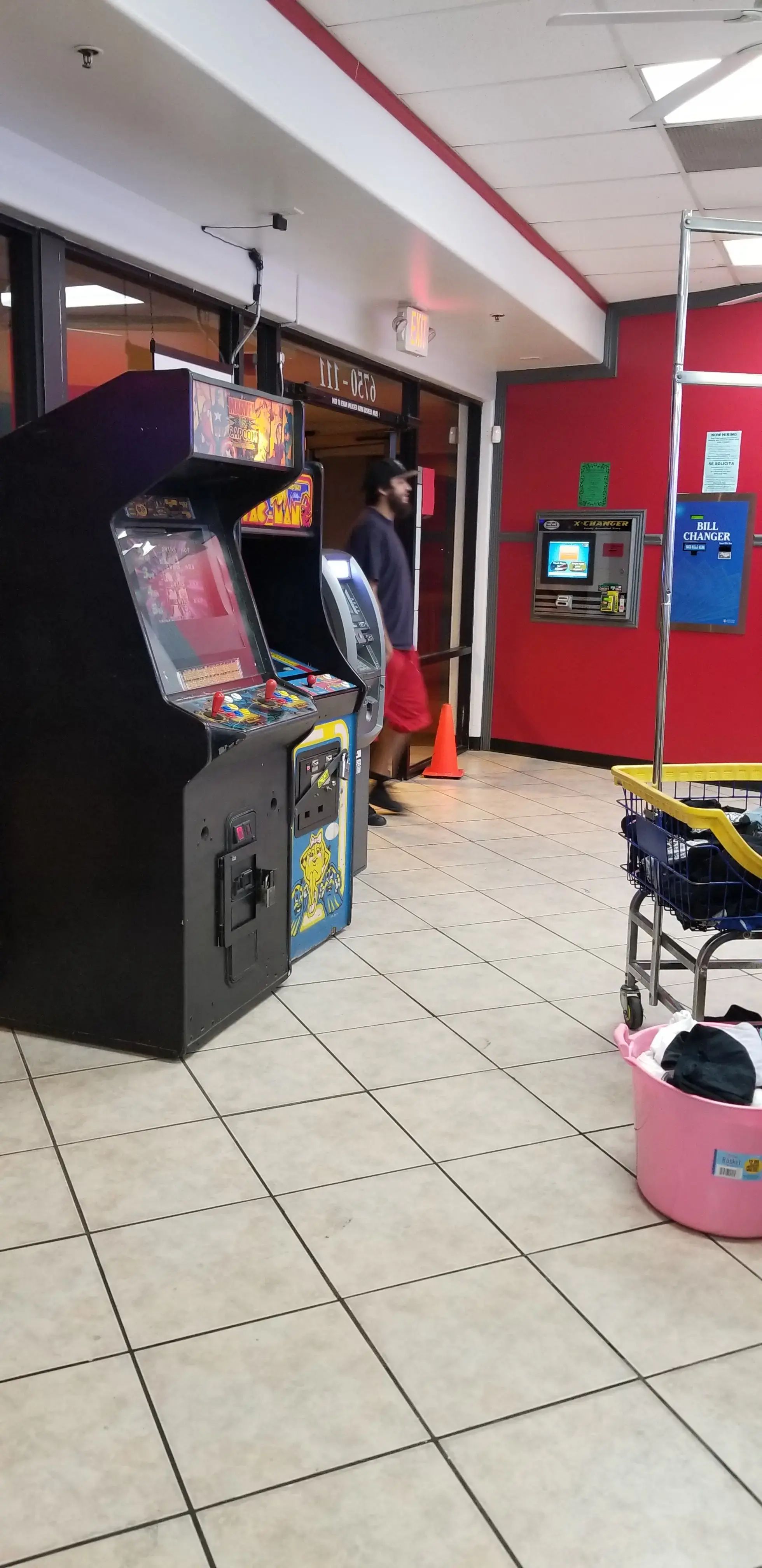 COIN Less LAUNDRY - Image 16