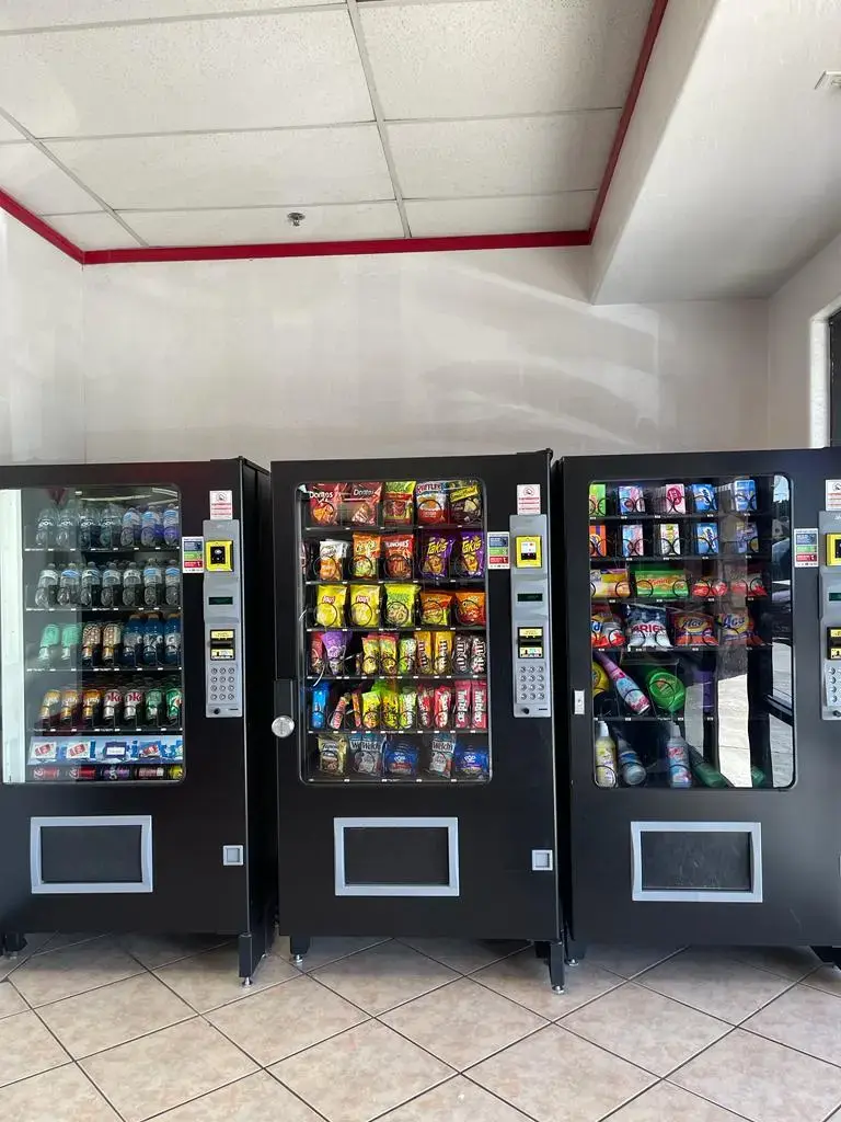 COIN Less LAUNDRY - Image 4