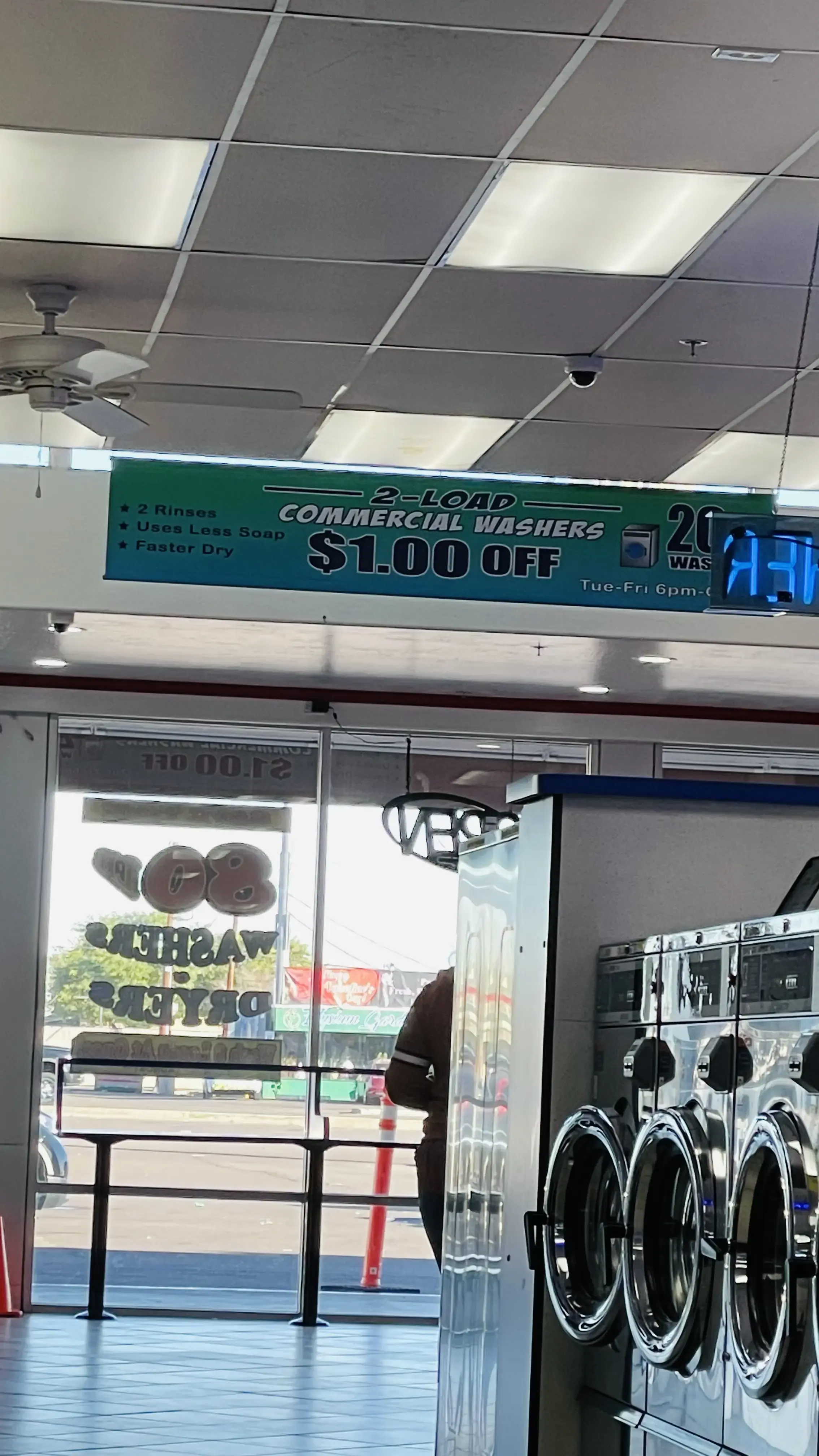 COIN Less LAUNDRY - Image 8