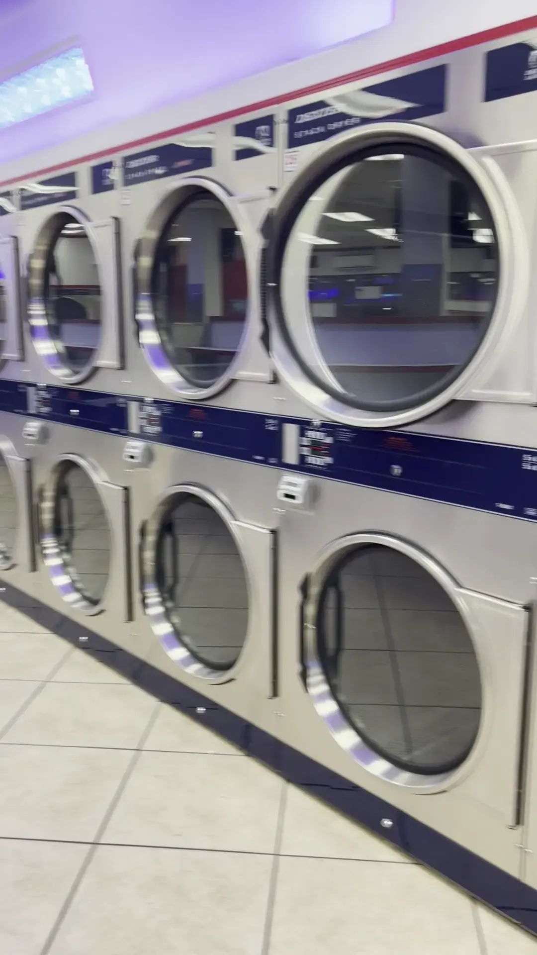 COIN Less LAUNDRY thumbnail 2