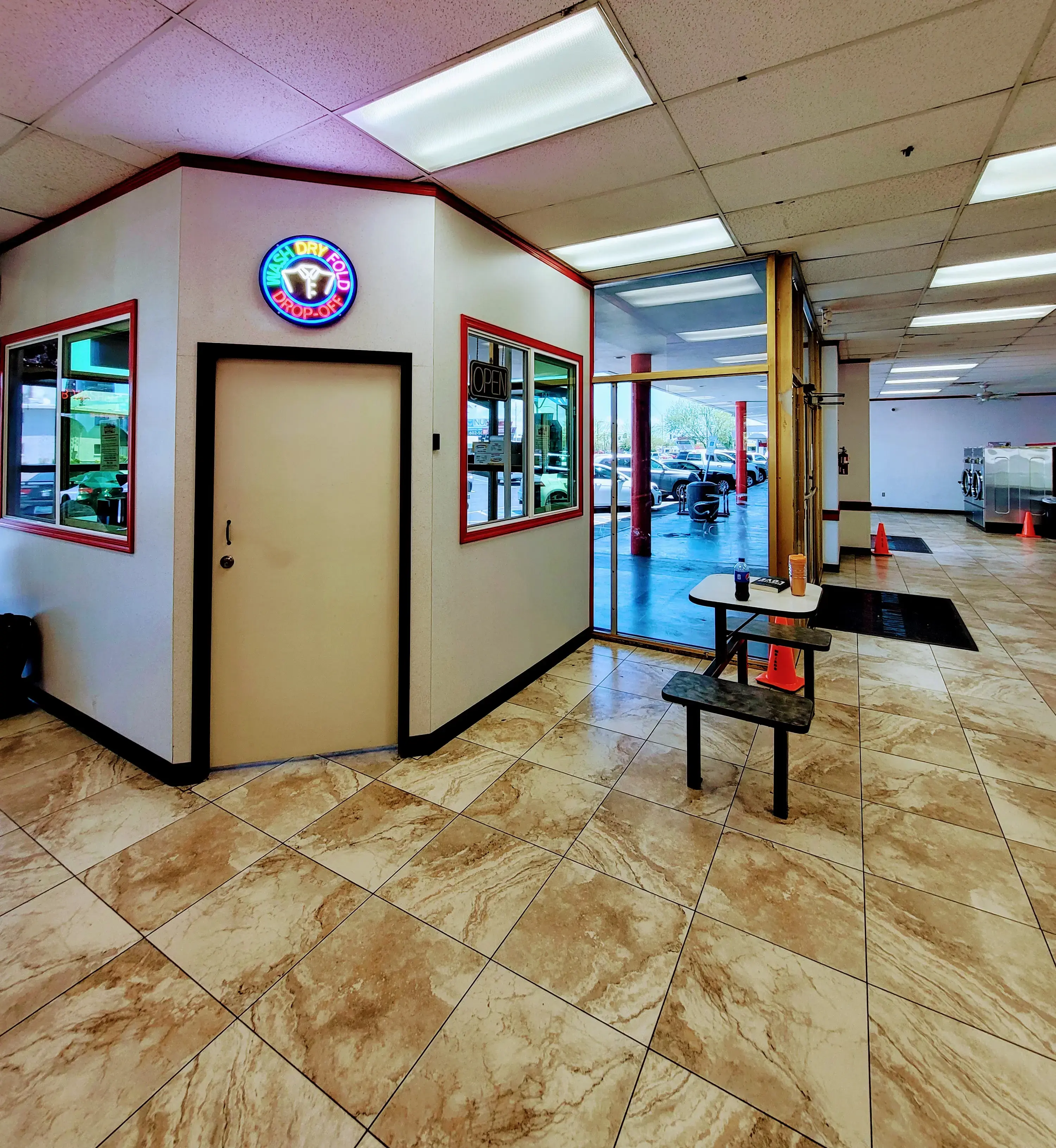 COIN Less LAUNDRY - Image 4