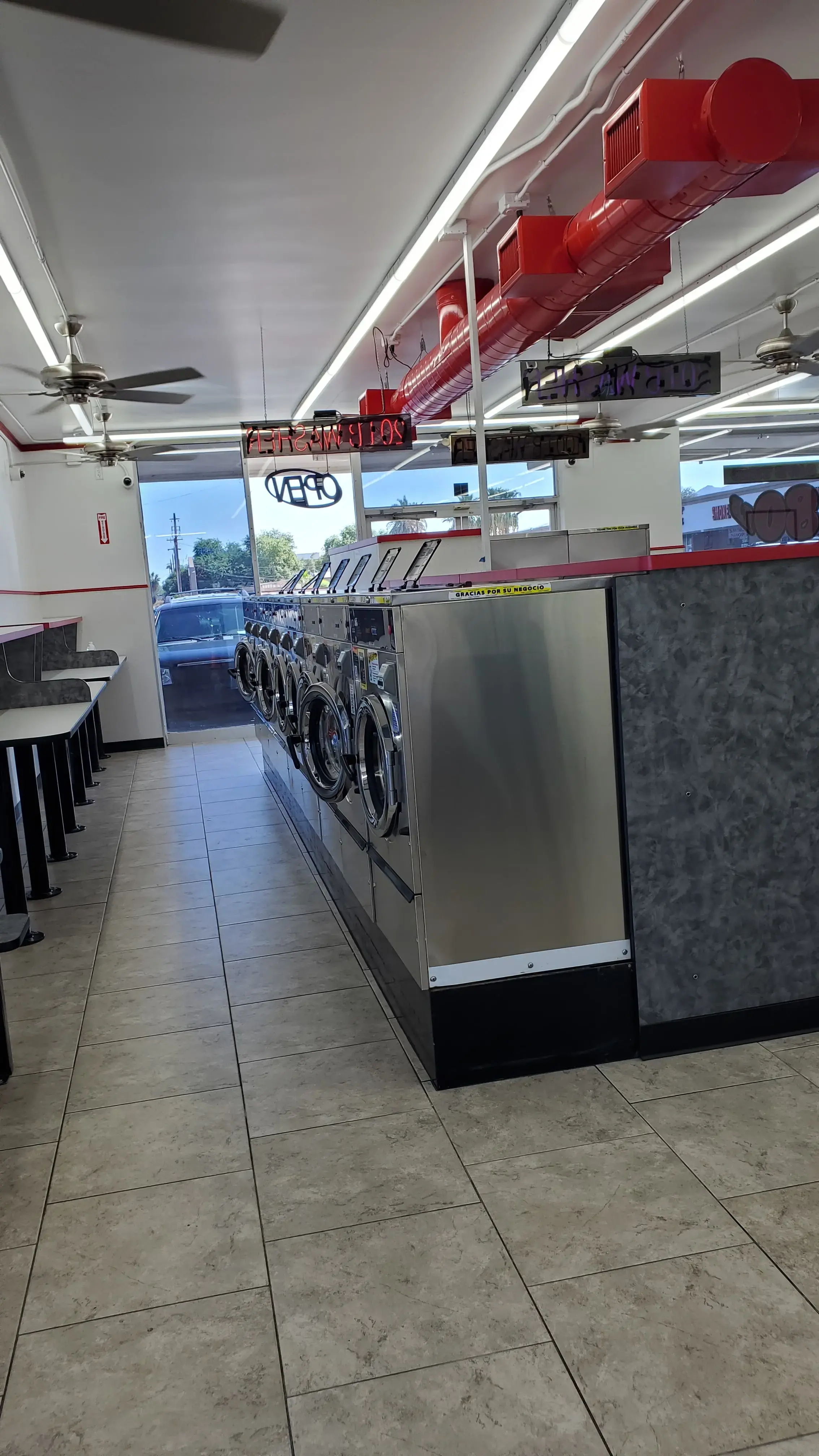 COIN Less LAUNDRY thumbnail 12