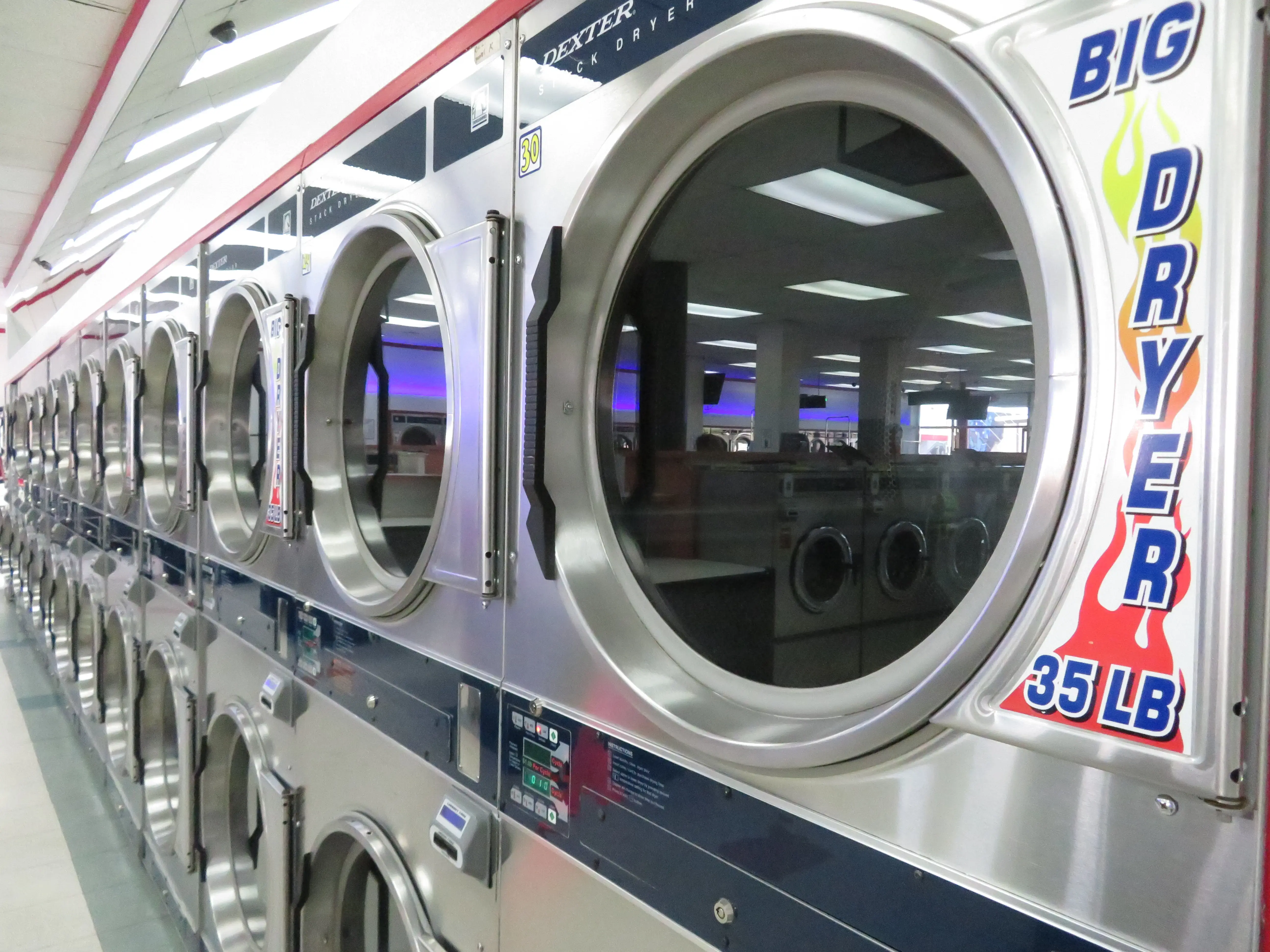 COIN Less LAUNDRY thumbnail 11