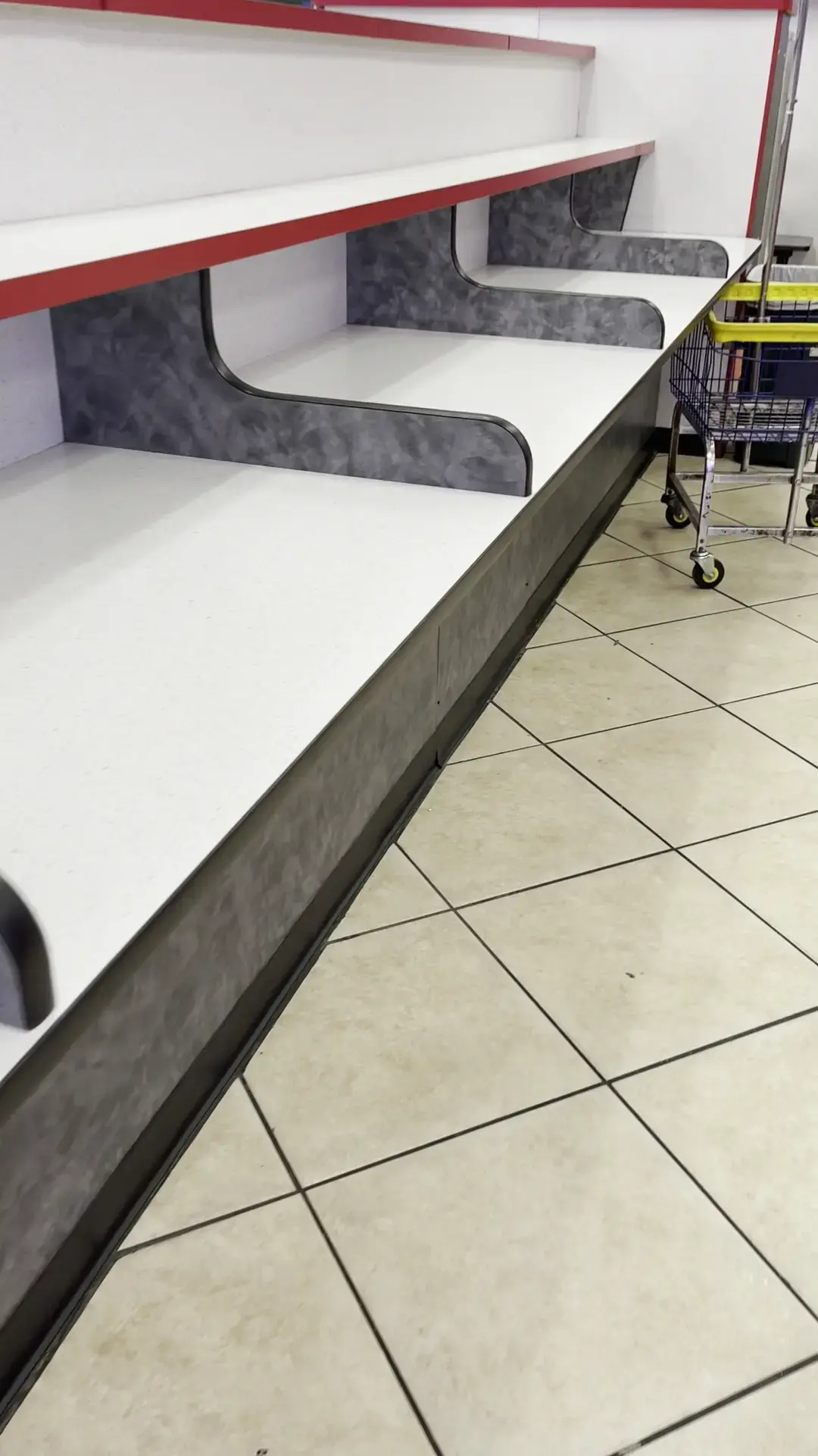 COIN Less LAUNDRY - Image 17