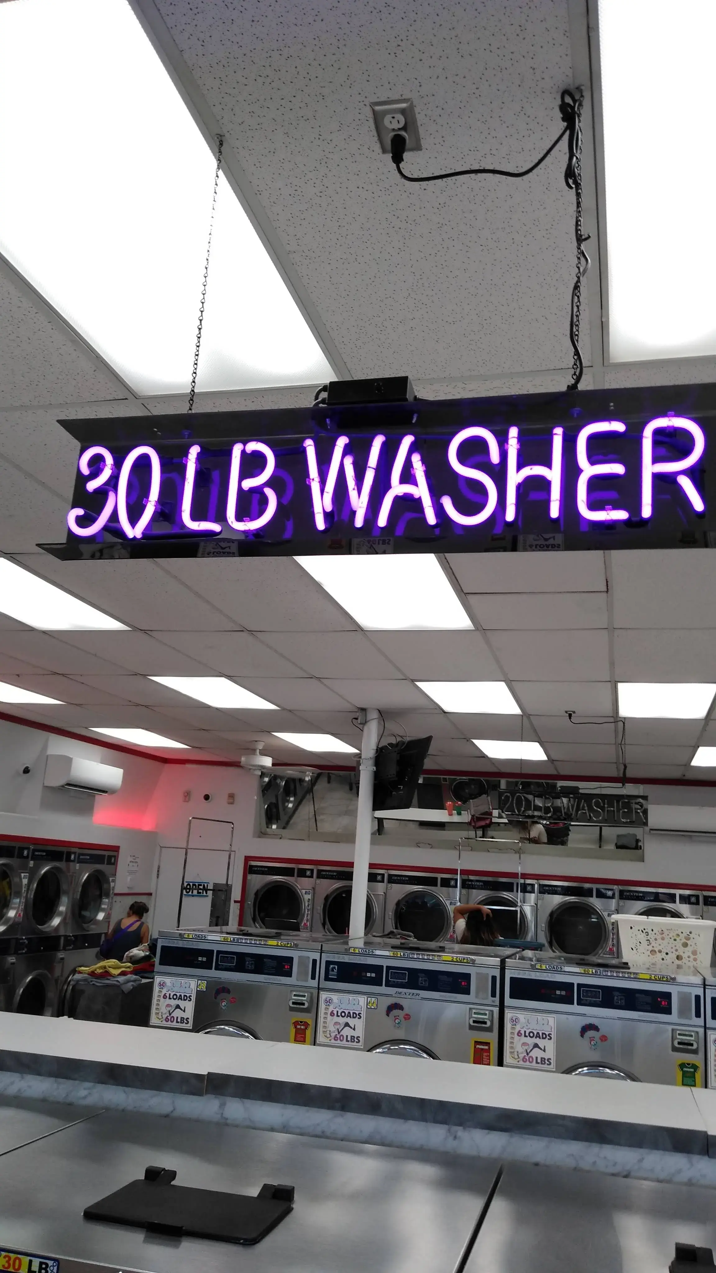 COIN Less LAUNDRY - Image 11