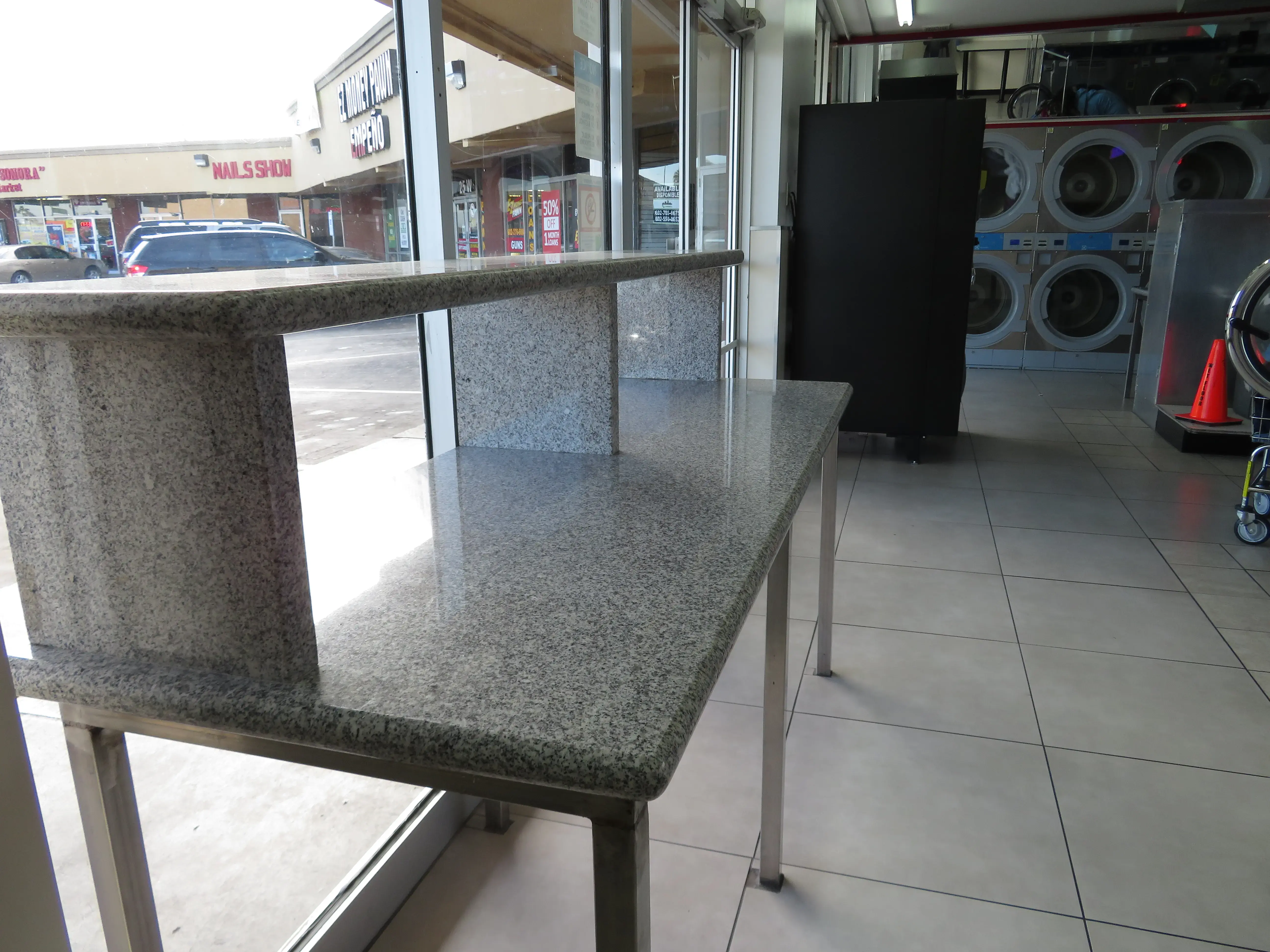 COIN Less LAUNDRY - Image 5