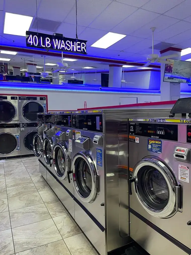 COIN Less LAUNDRY - Image 1