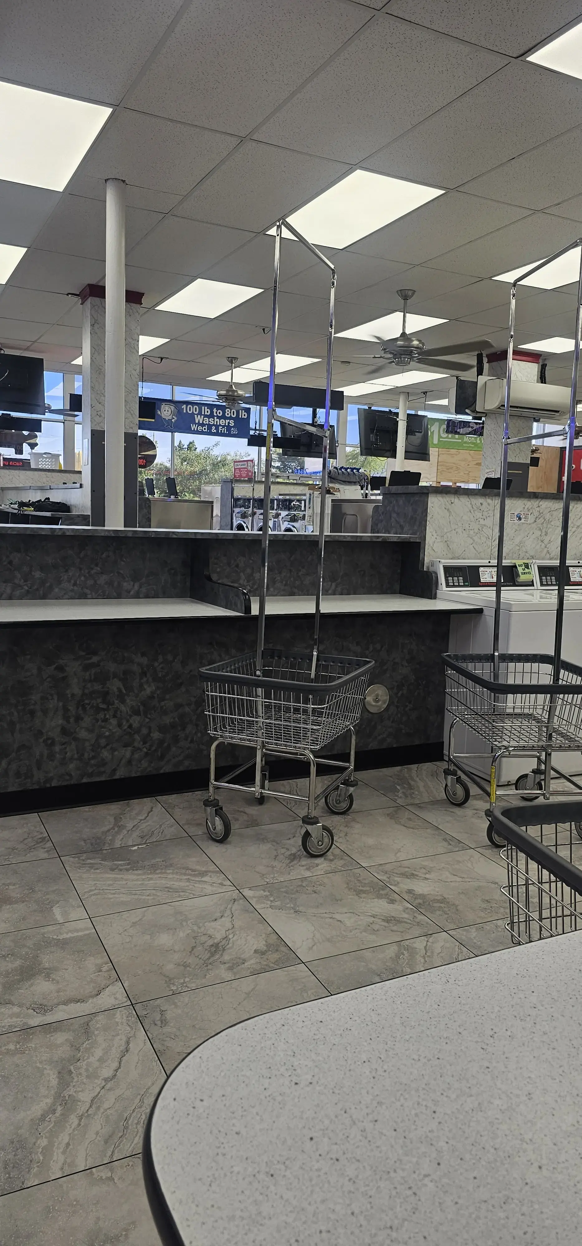 COIN Less LAUNDRY thumbnail 13