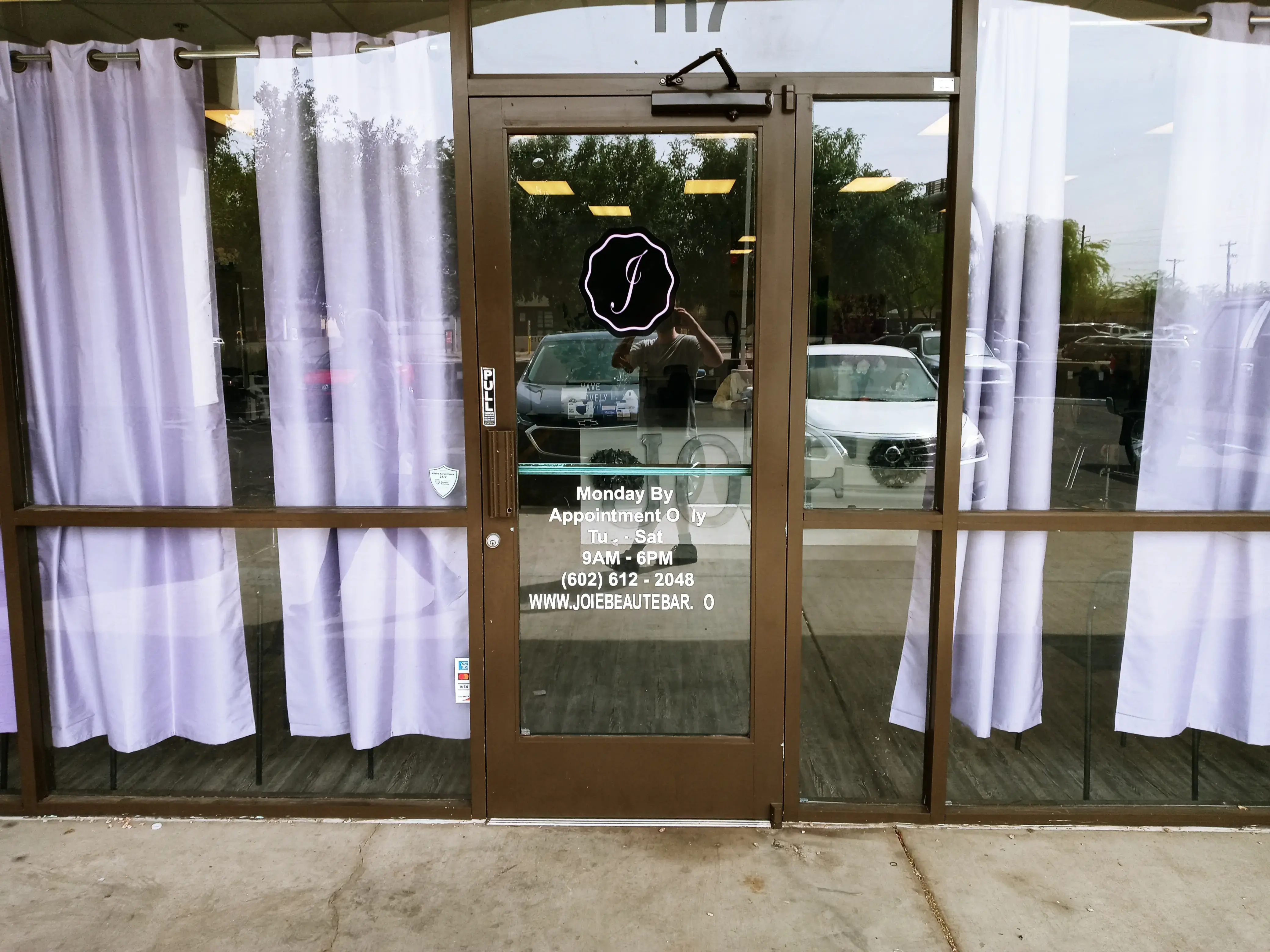 COIN Less LAUNDRY - Image 16