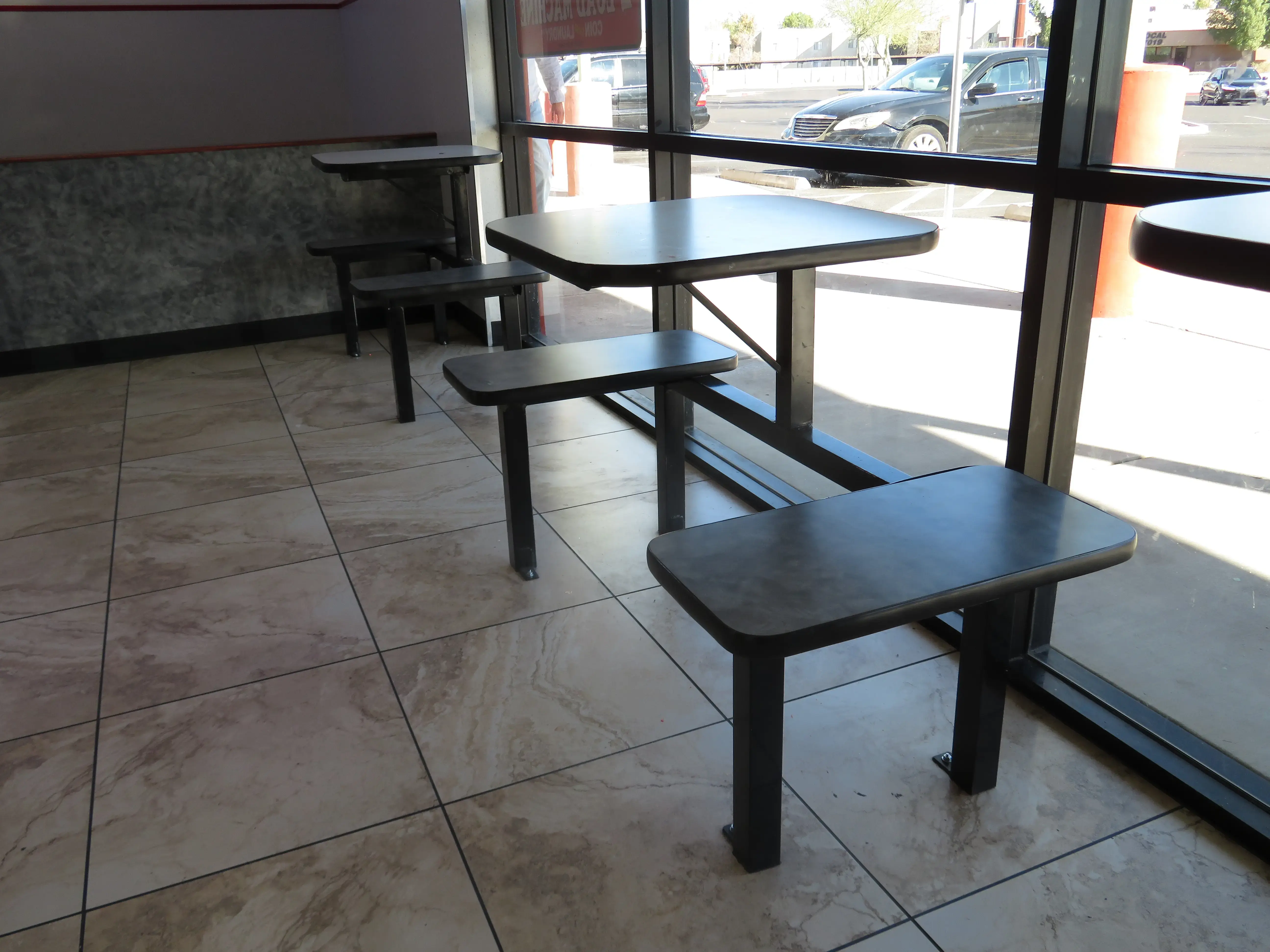 COIN Less LAUNDRY - Image 9