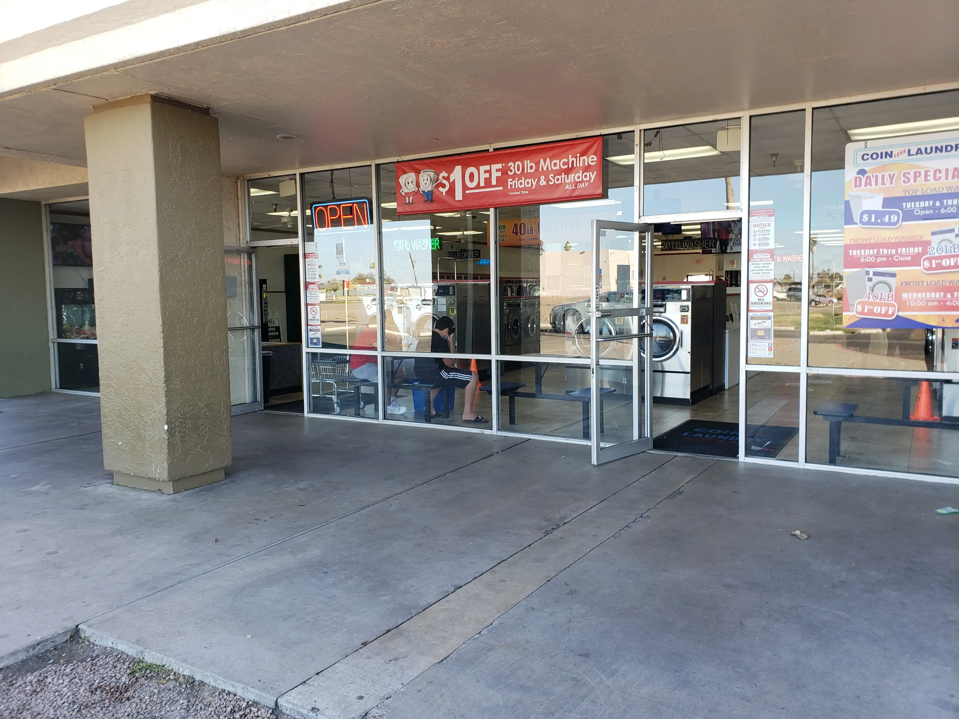 COIN Less LAUNDRY - Image 11