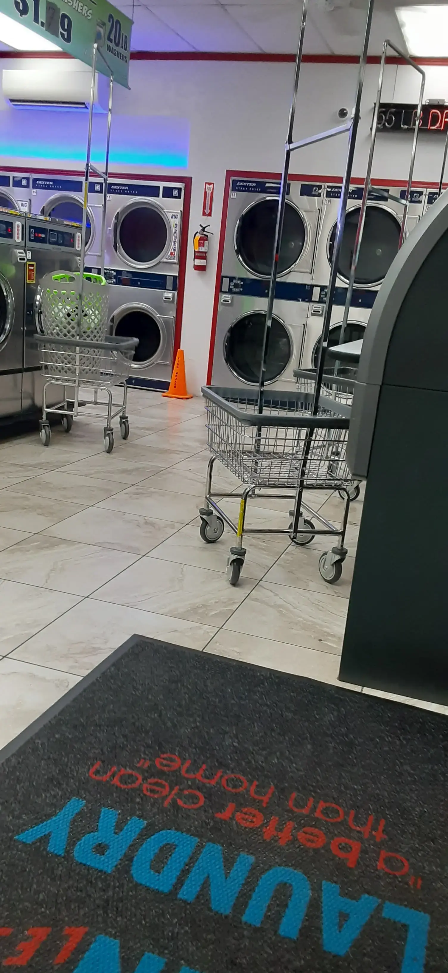 COIN Less LAUNDRY thumbnail 10