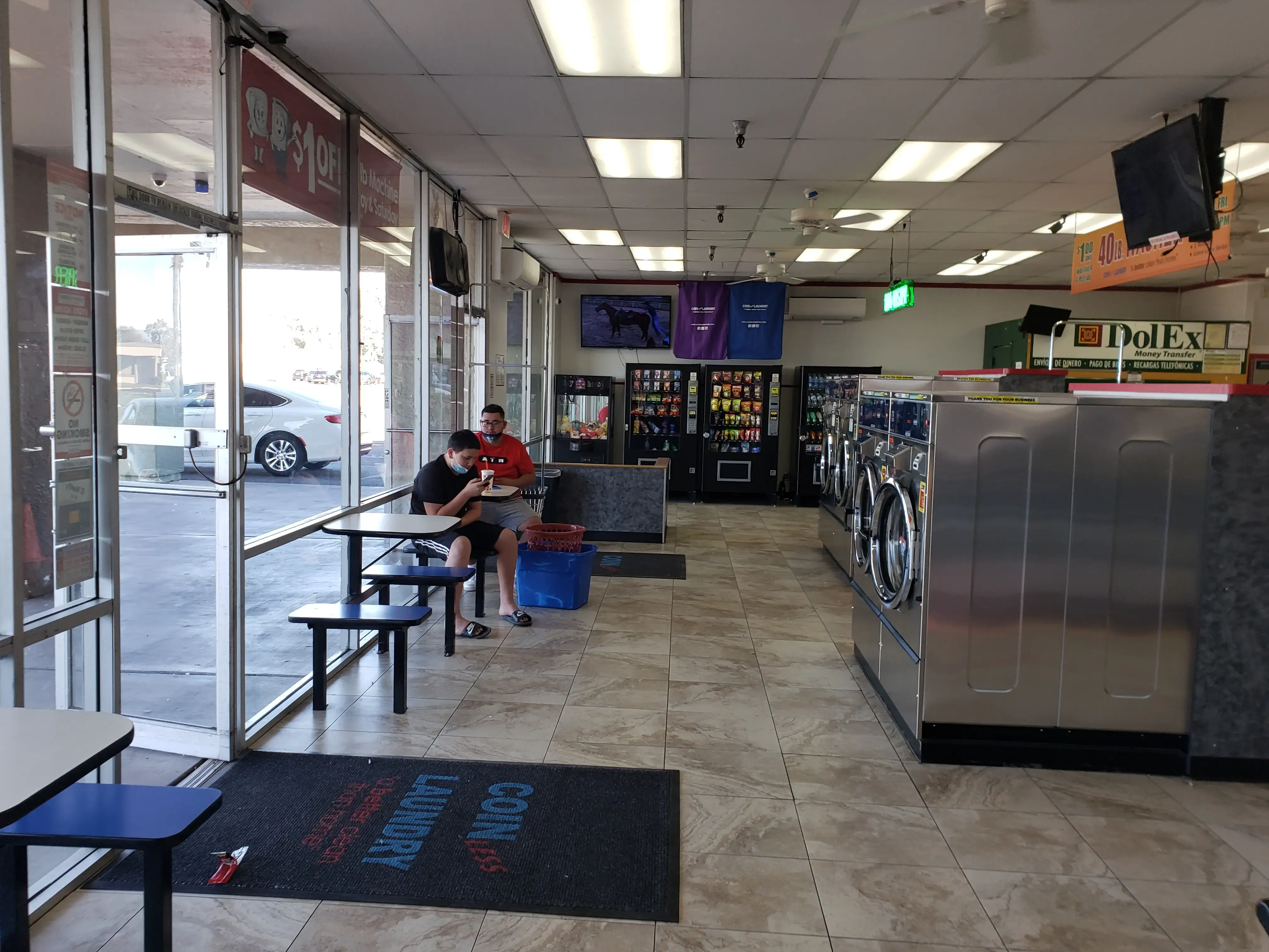 COIN Less LAUNDRY - Image 15