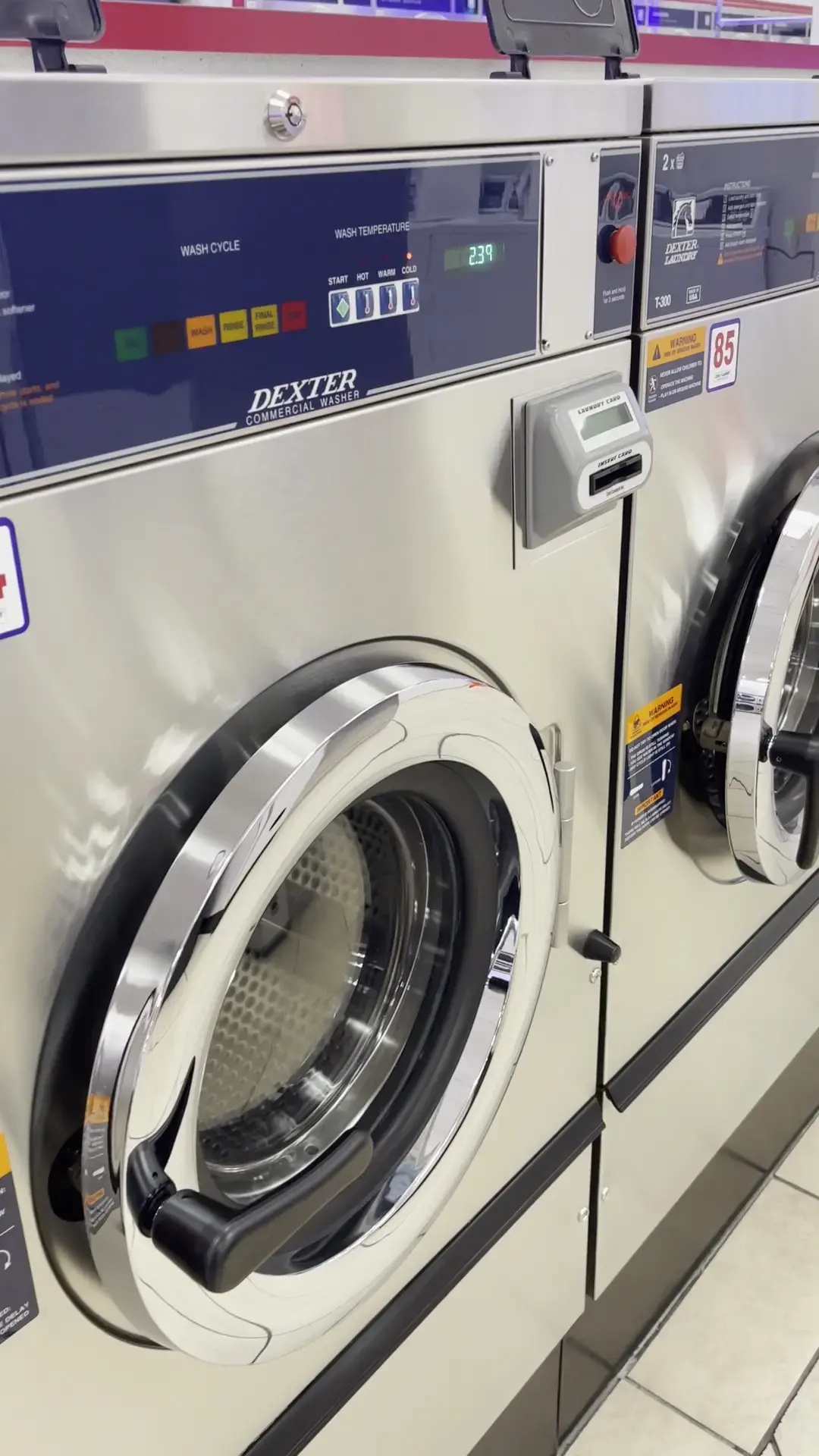 COIN Less LAUNDRY - Image 15