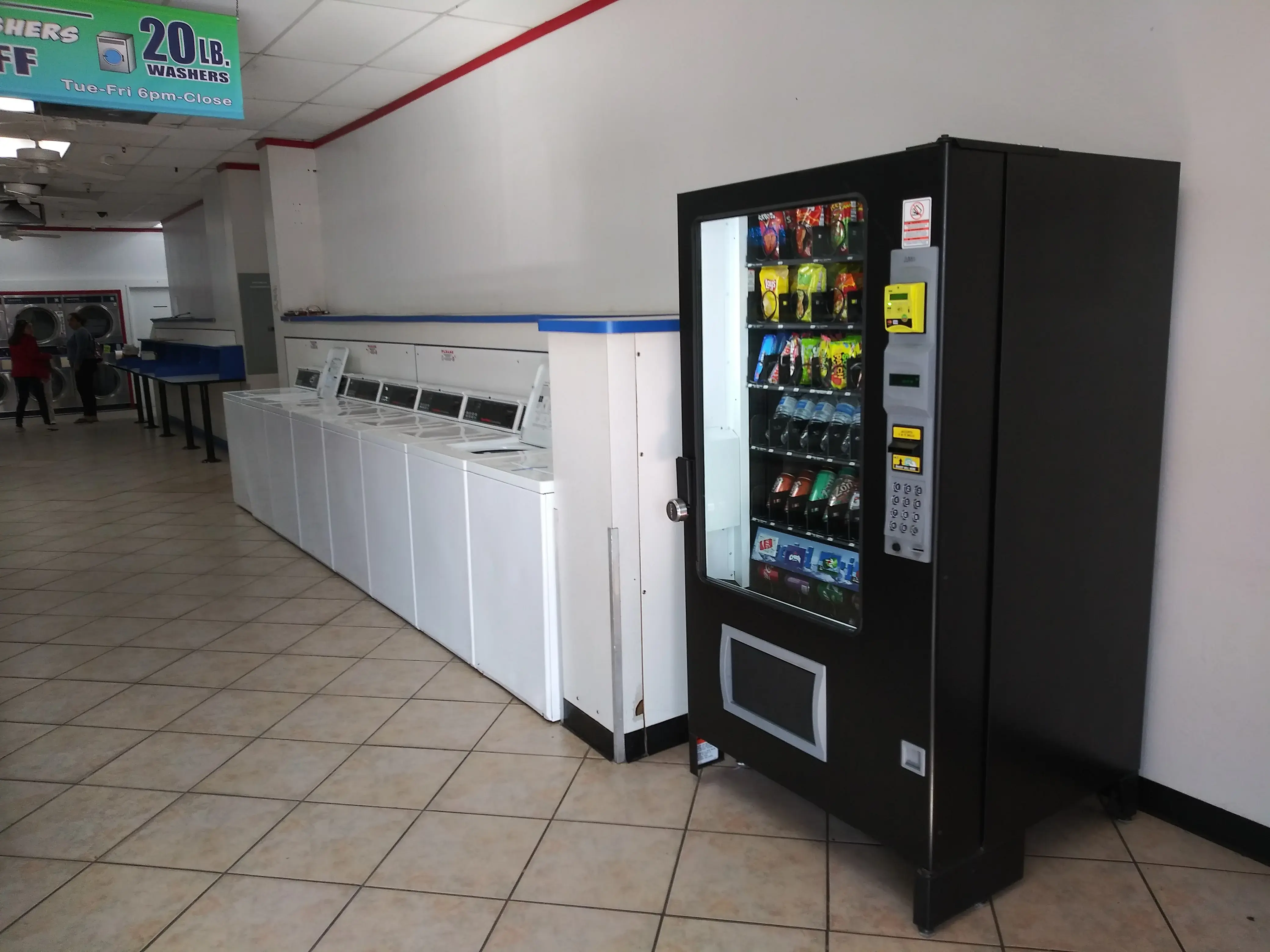 COIN Less LAUNDRY - Image 2