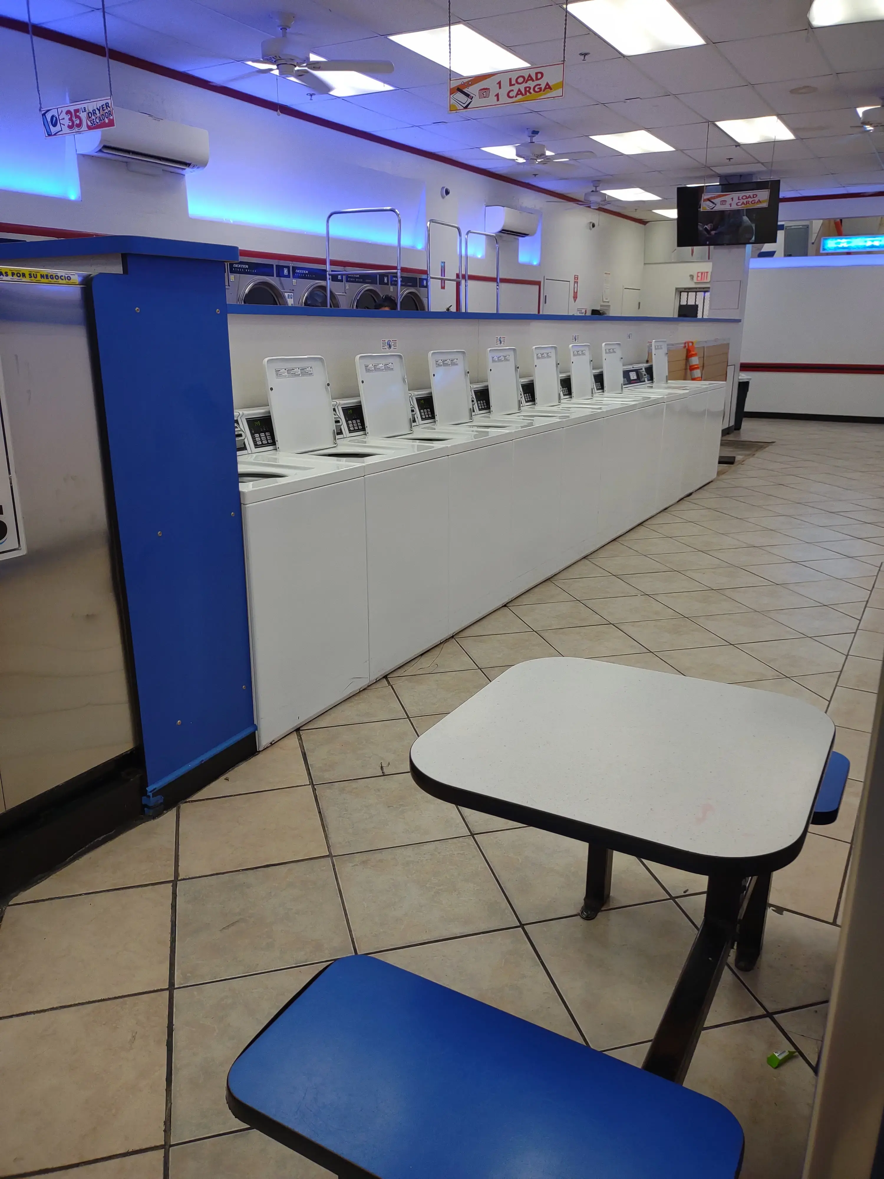 COIN Less LAUNDRY thumbnail 9