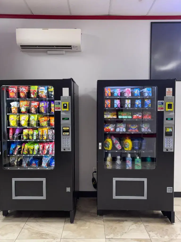 COIN Less LAUNDRY - Image 3