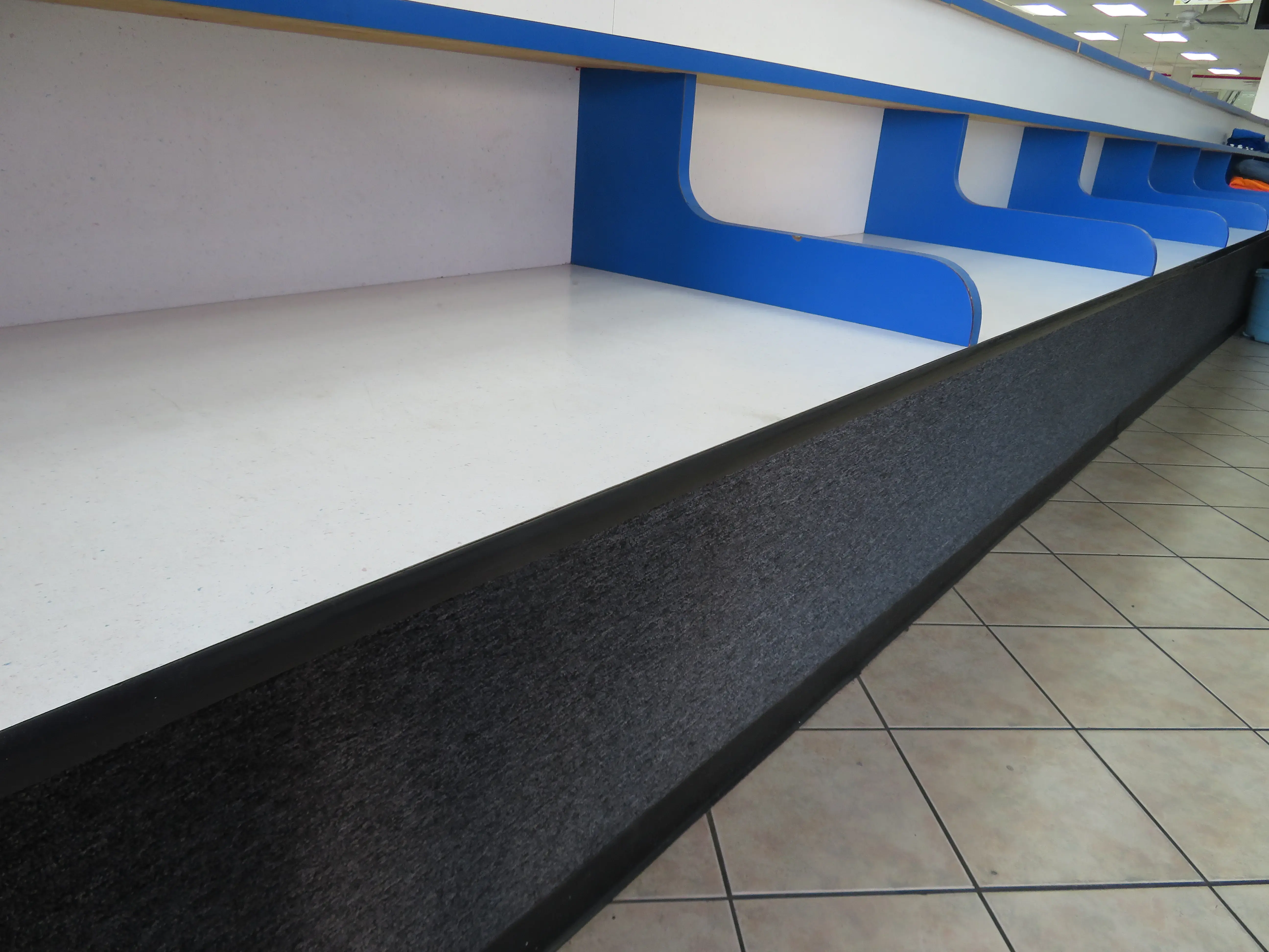 COIN Less LAUNDRY thumbnail 10