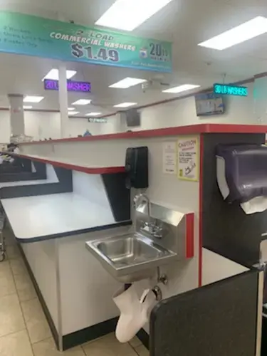 COIN Less LAUNDRY - Image 9