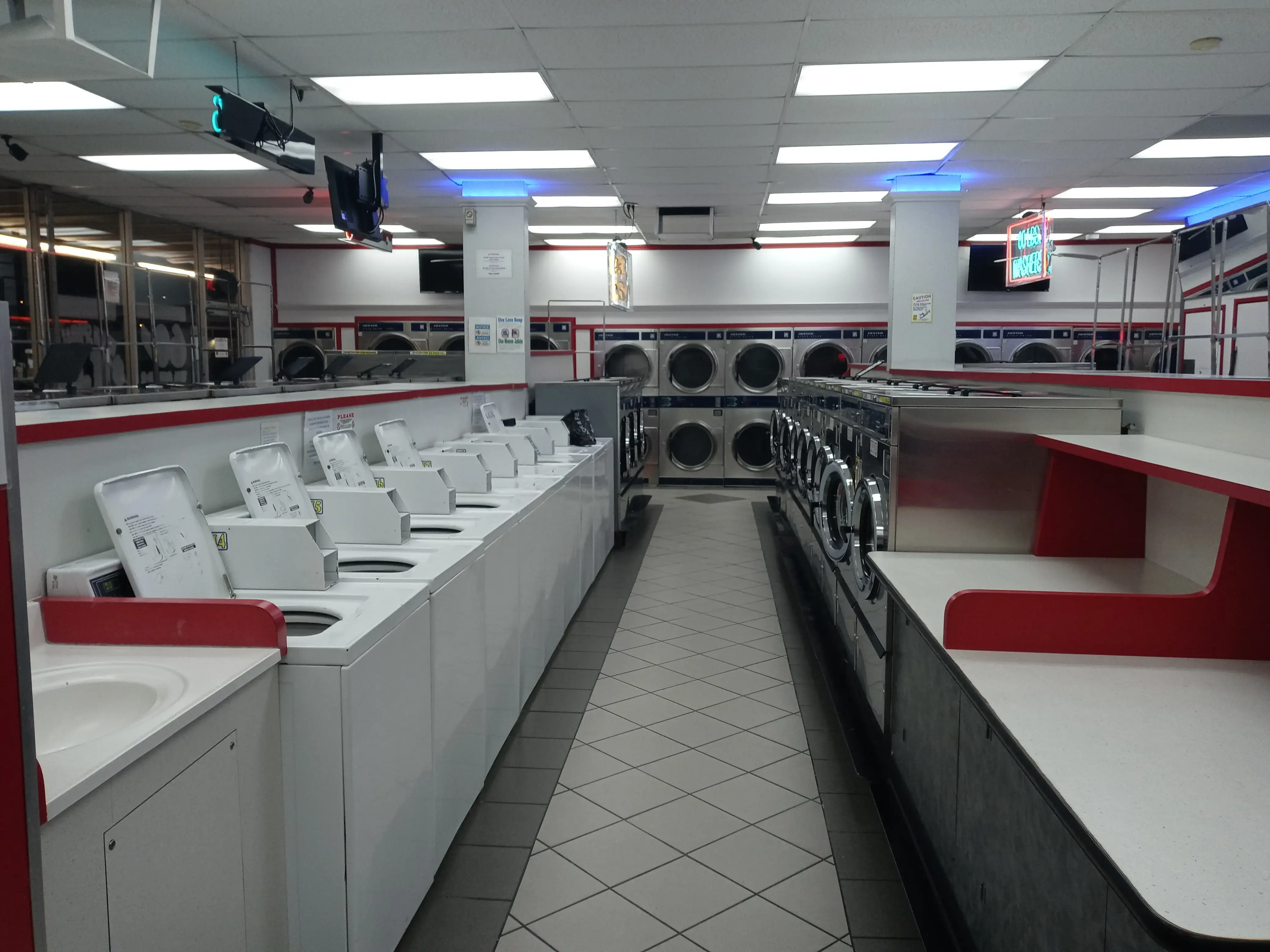 COIN Less LAUNDRY thumbnail 12