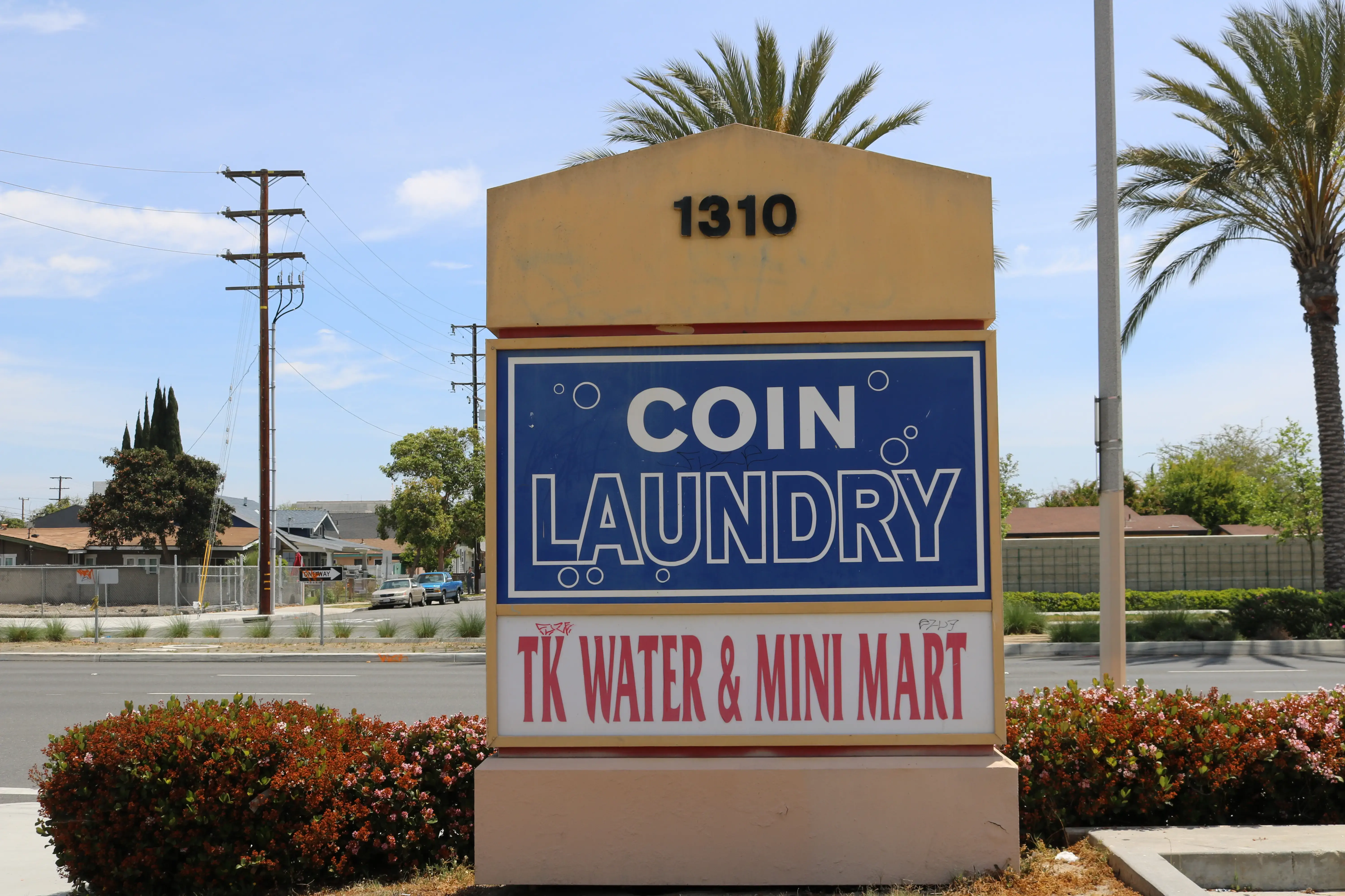 COIN Less LAUNDRY thumbnail 5
