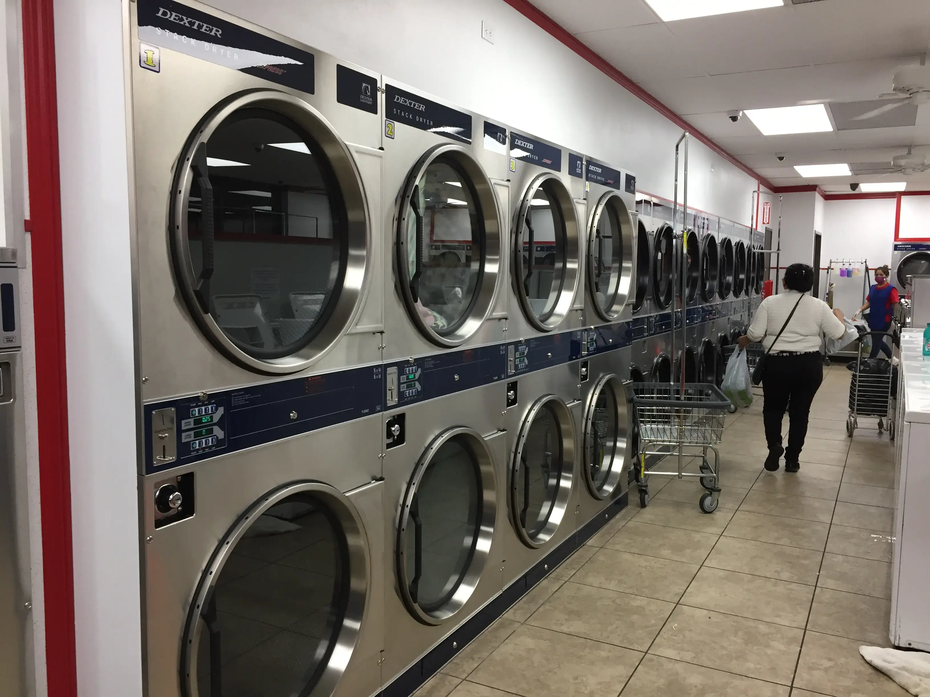 COIN Less LAUNDRY - Image 13
