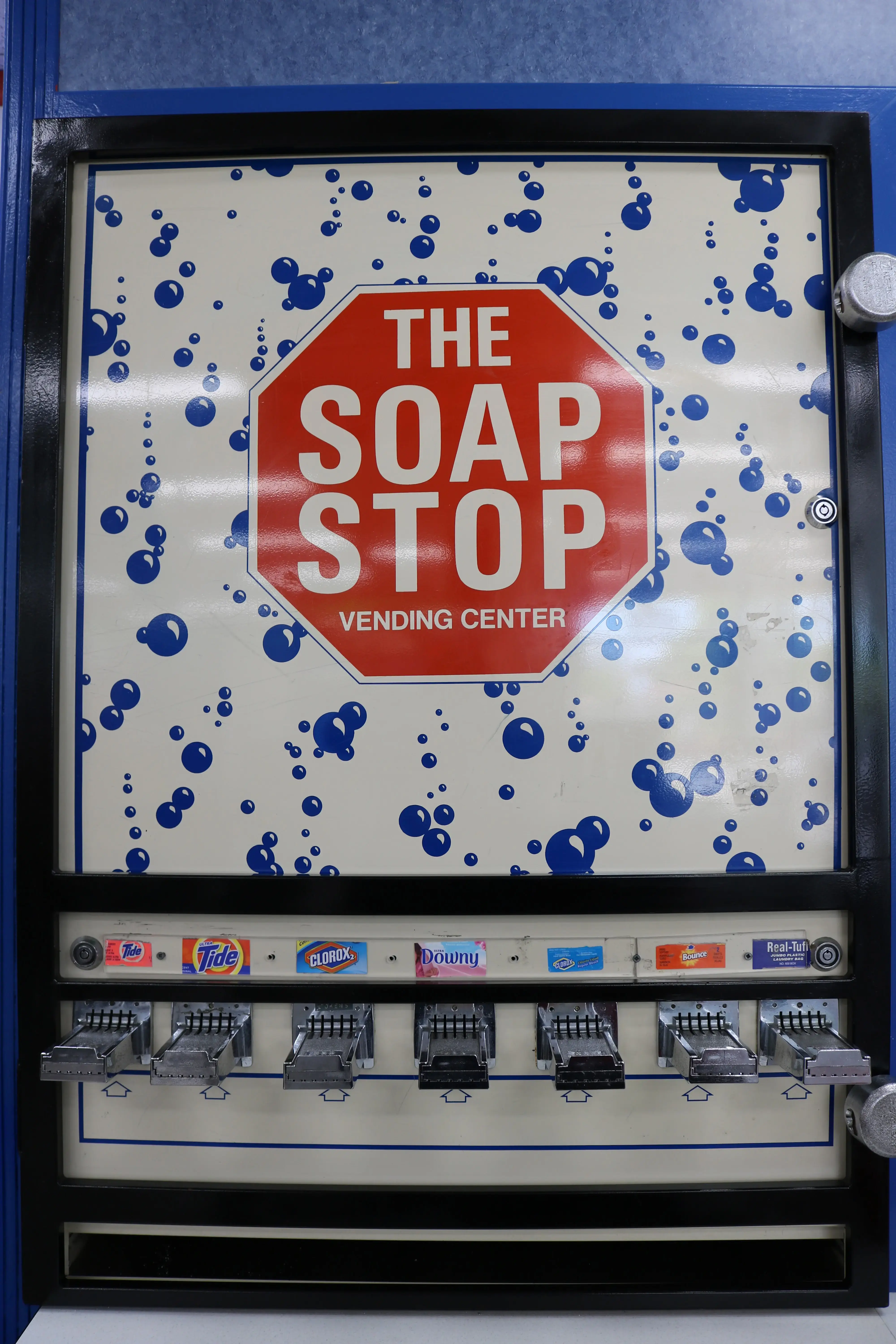 COIN Less LAUNDRY - Image 8