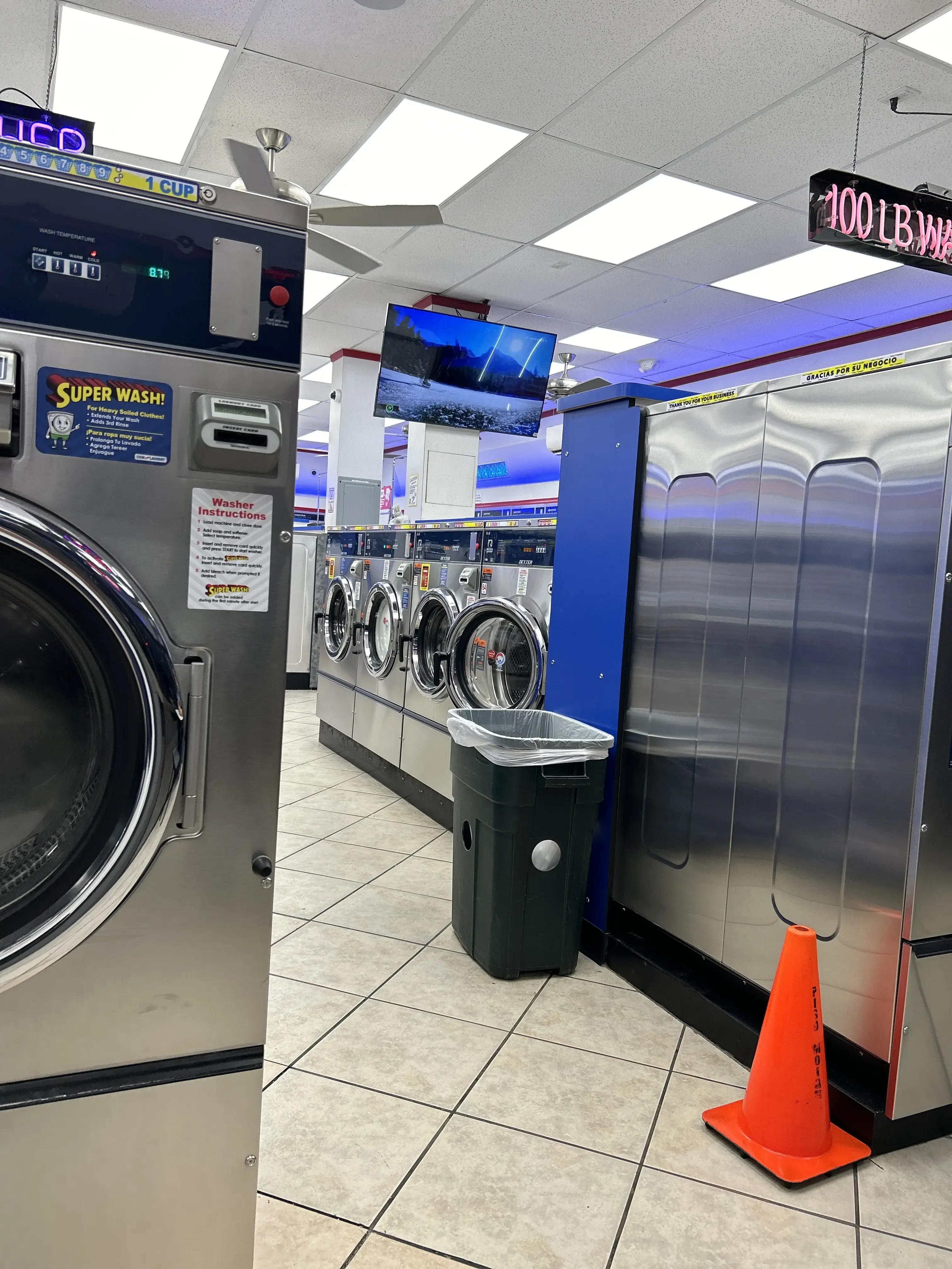 COIN Less LAUNDRY location