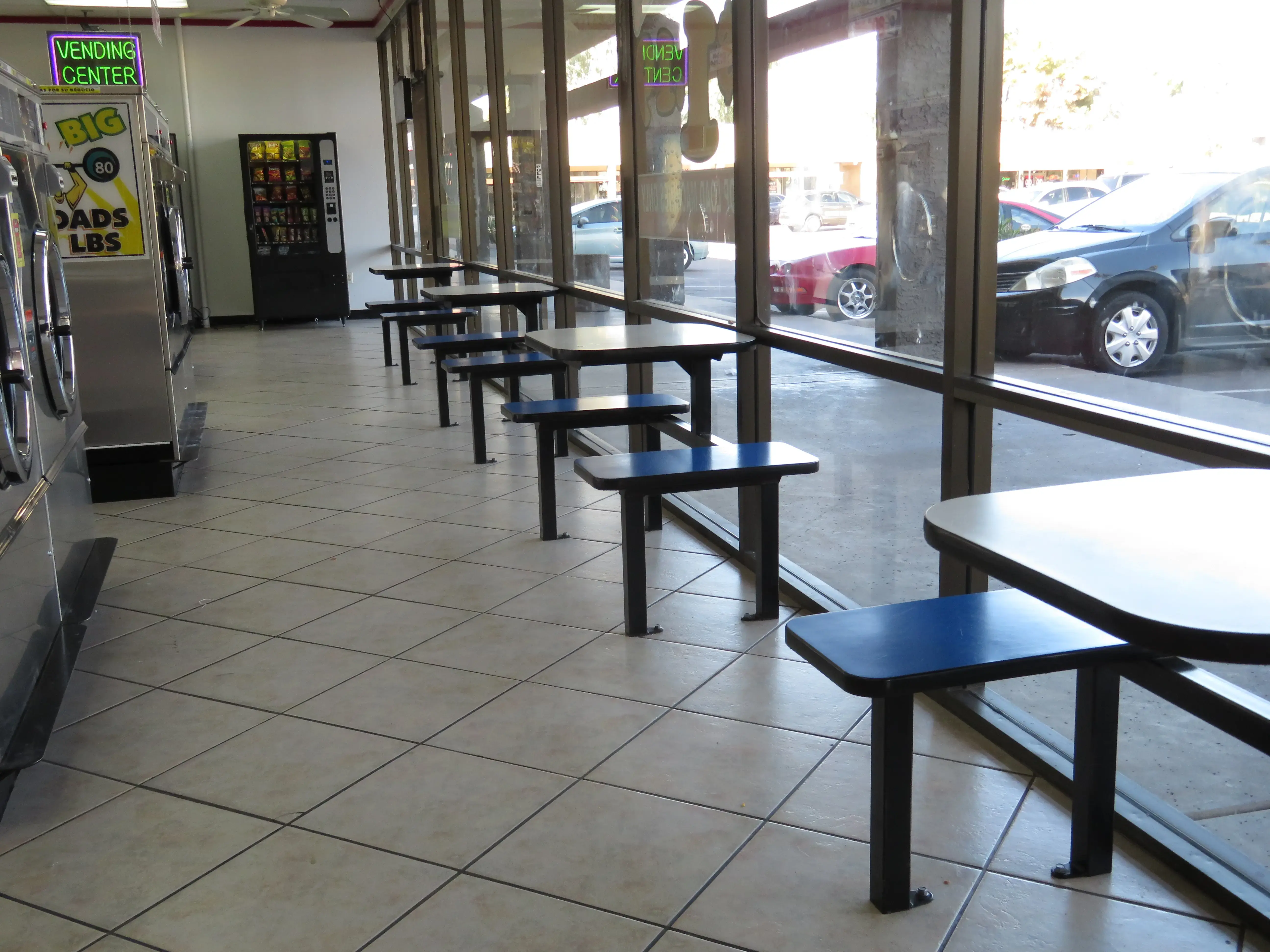 COIN Less LAUNDRY - Image 7