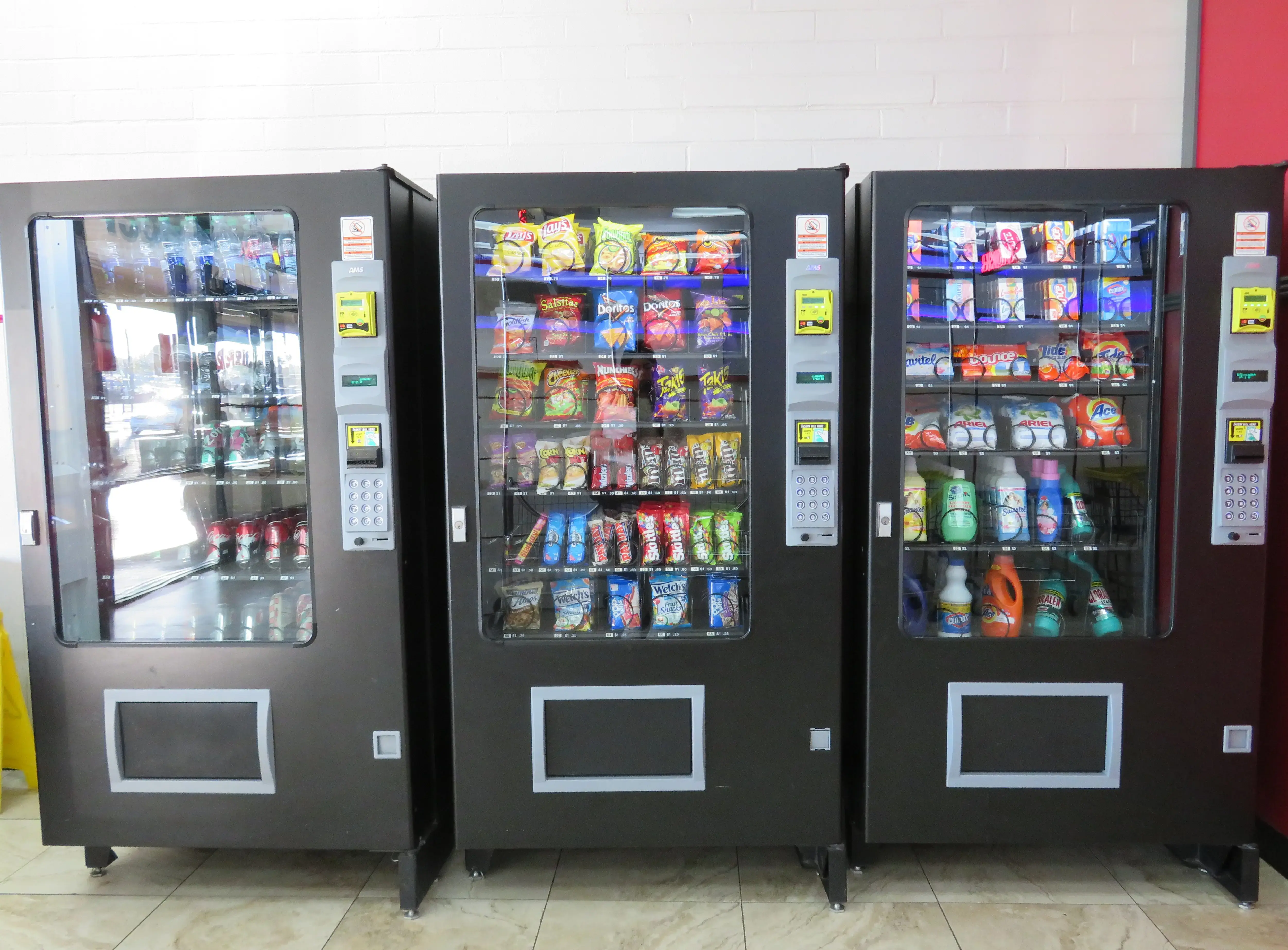 COIN Less LAUNDRY thumbnail 7