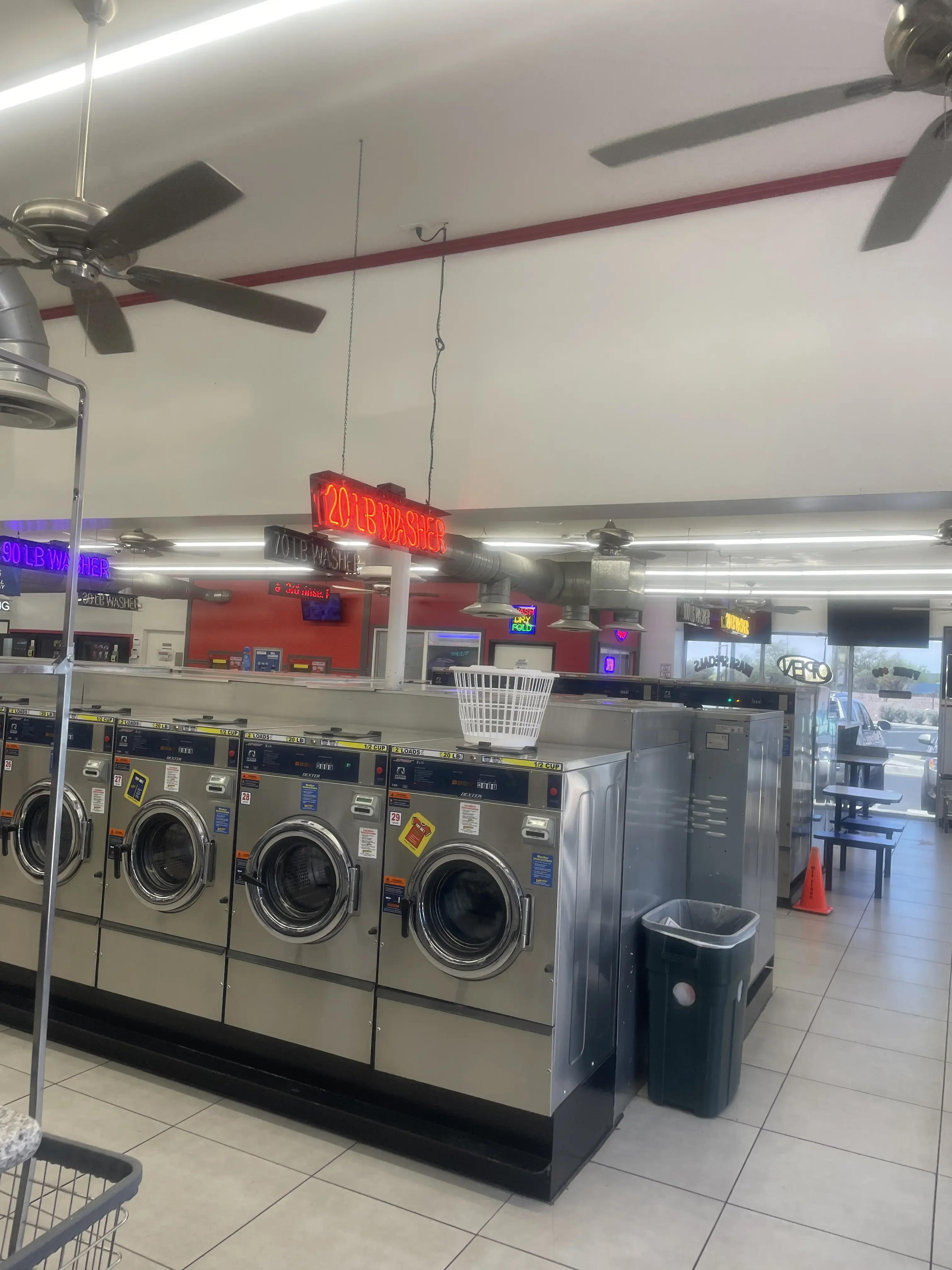 COIN Less LAUNDRY - Image 4