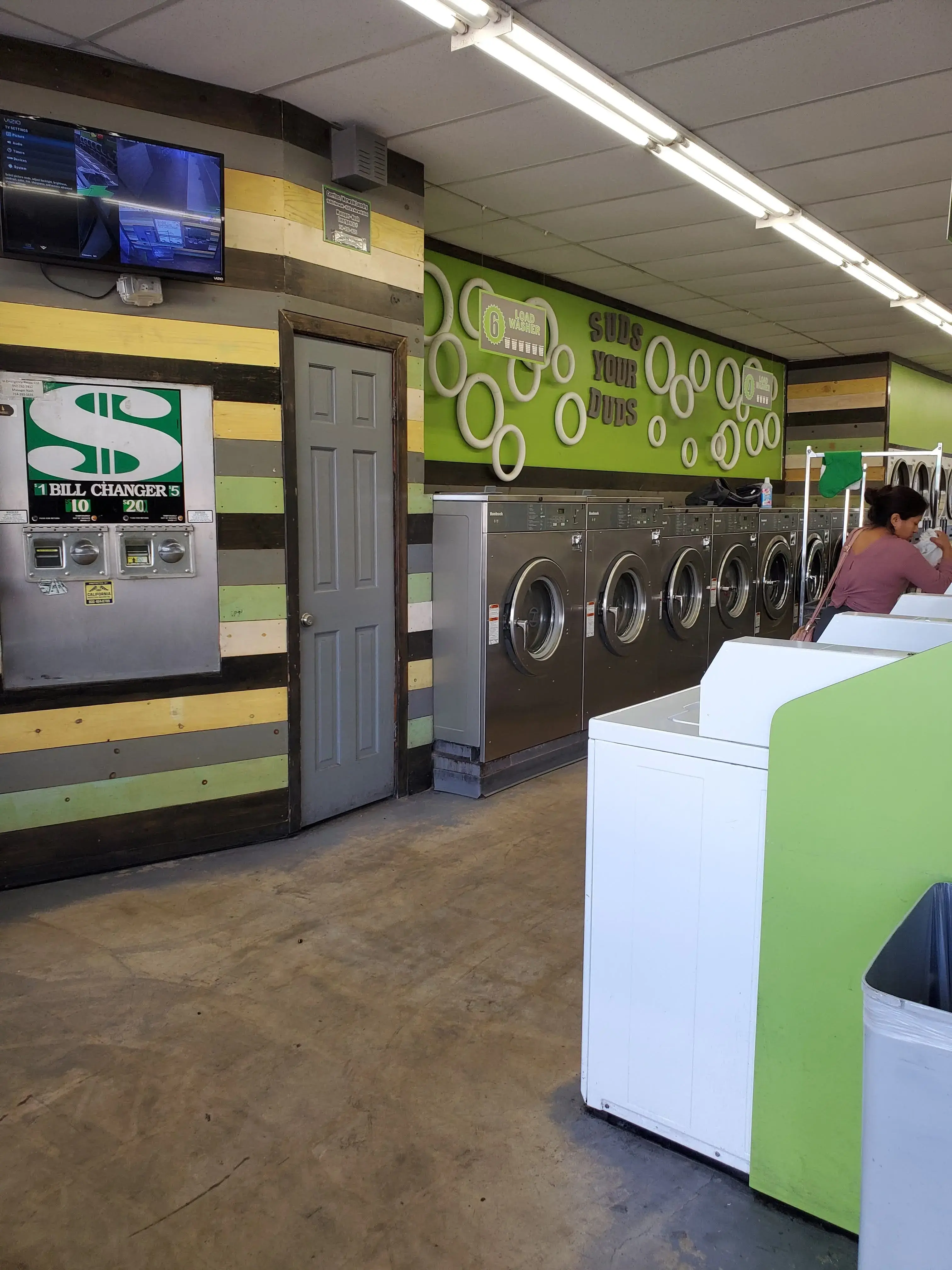 Coin-Op Laundry thumbnail 14