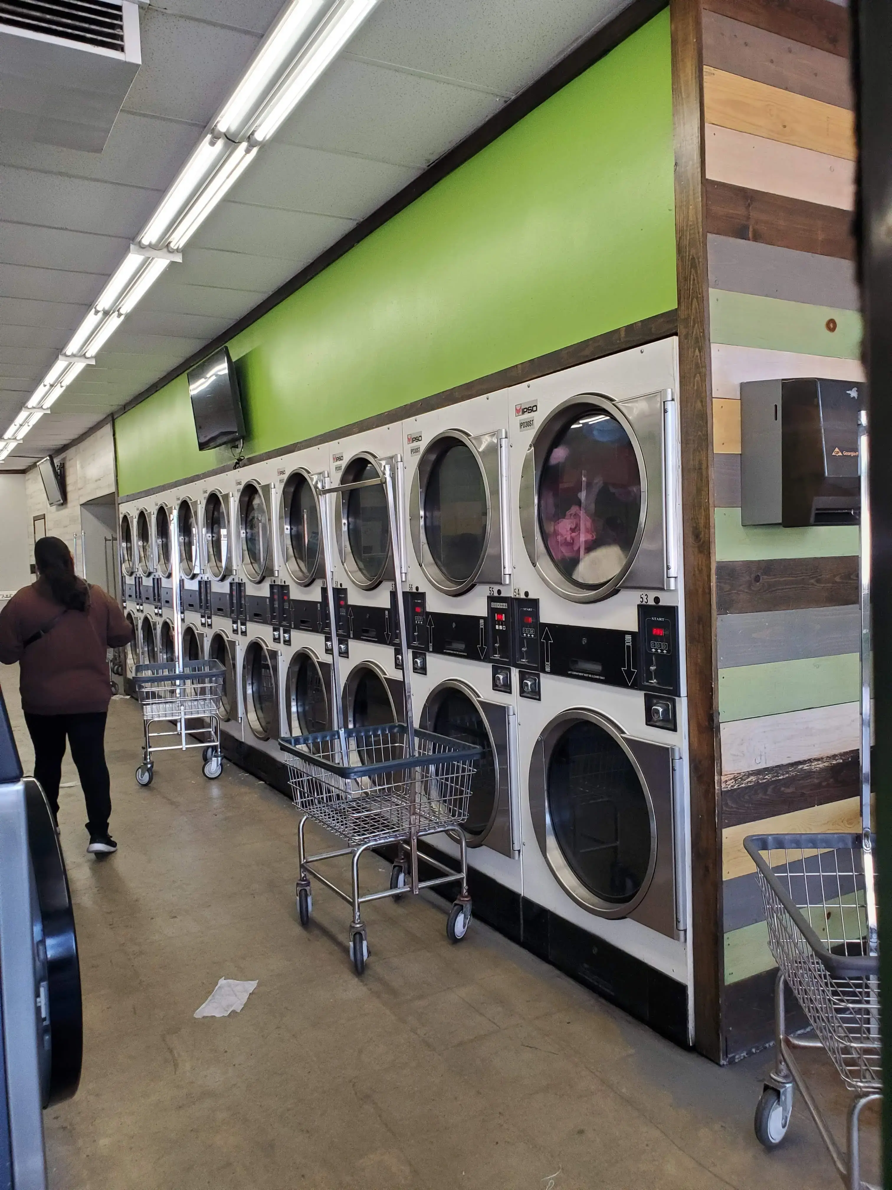 Coin-Op Laundry thumbnail 1