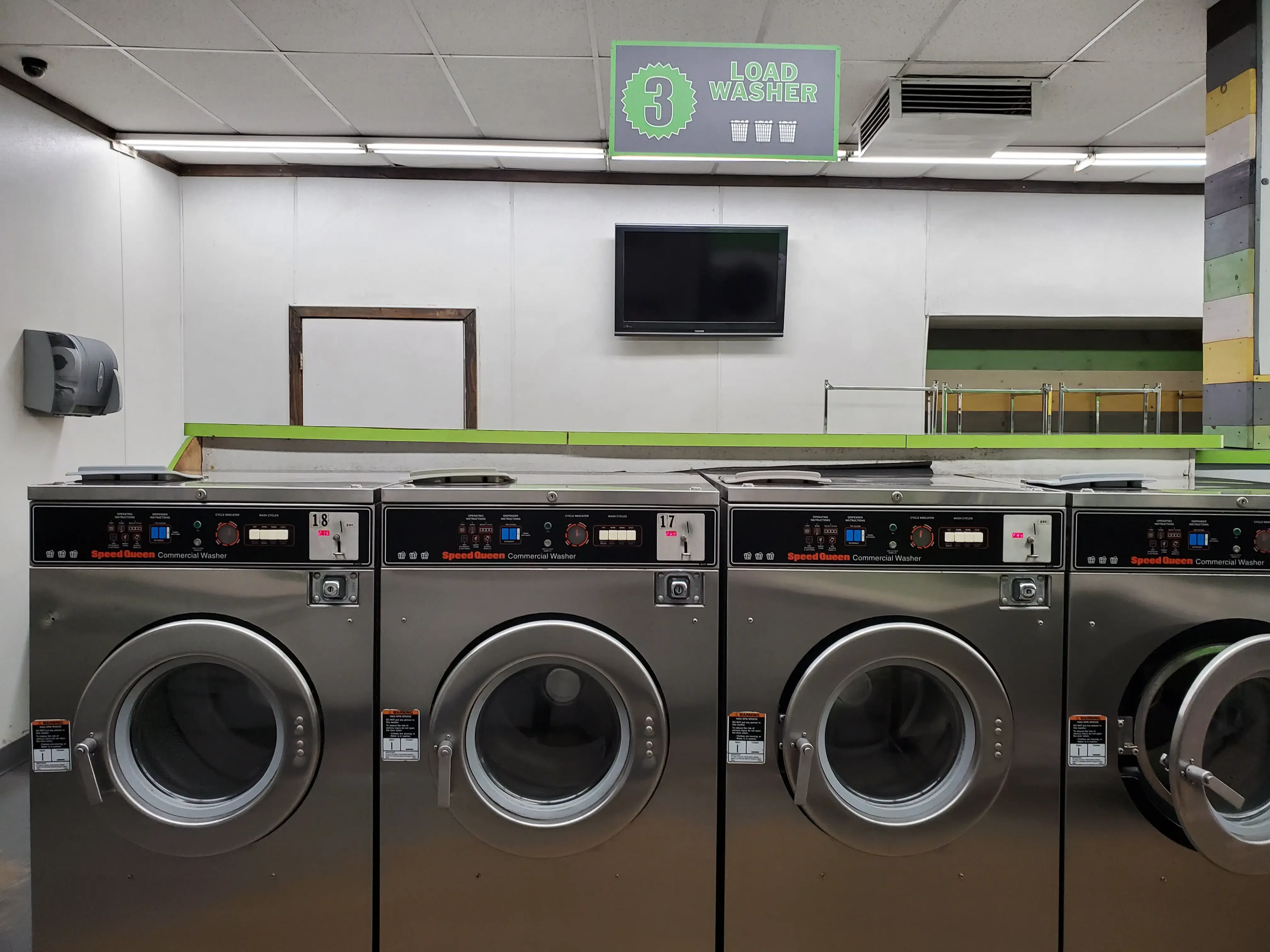 Coin-Op Laundry thumbnail 13