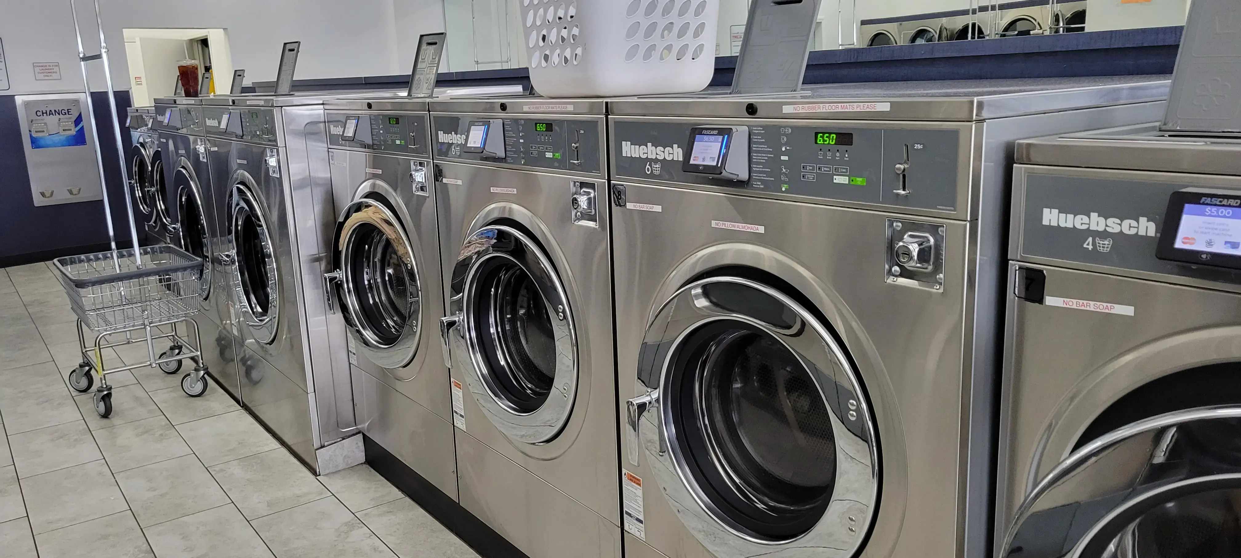 Coin OP Laundry Lavanderia thumbnail 20