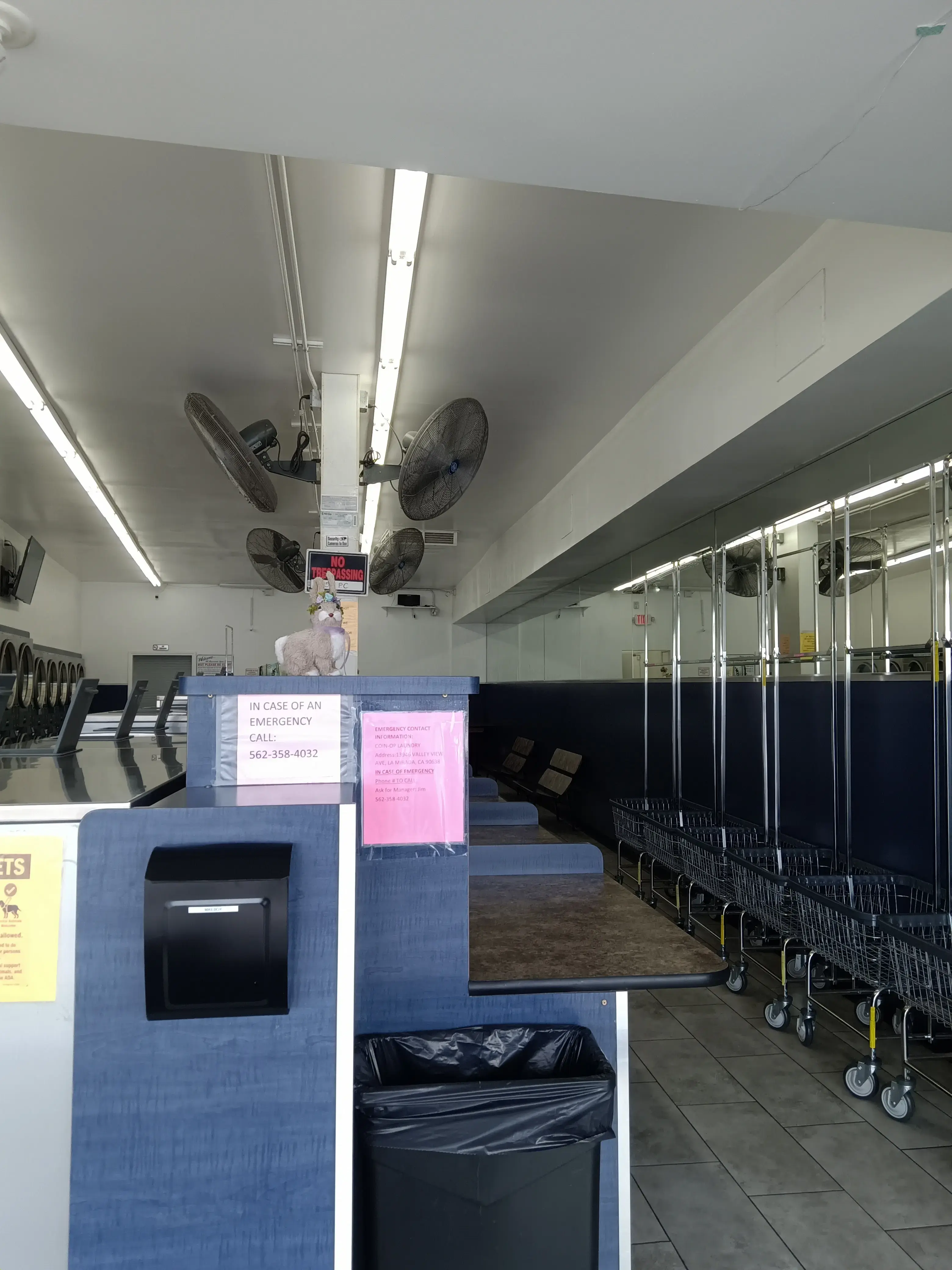 Coin OP Laundry Lavanderia - Image 17